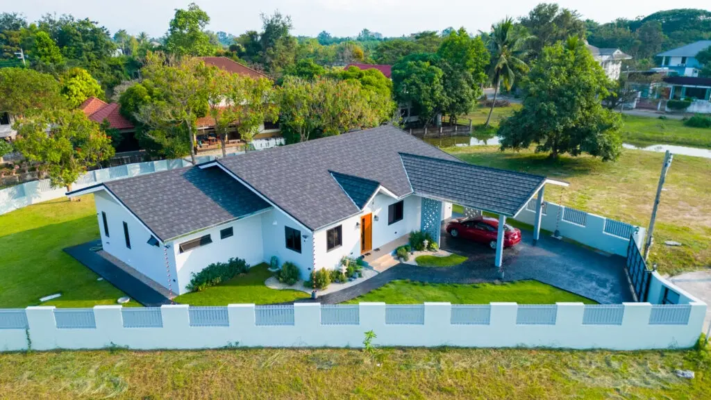 Moo Baan Modern Ranch Home