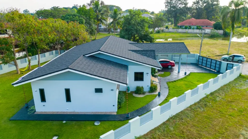 Moo Baan Modern Ranch Home