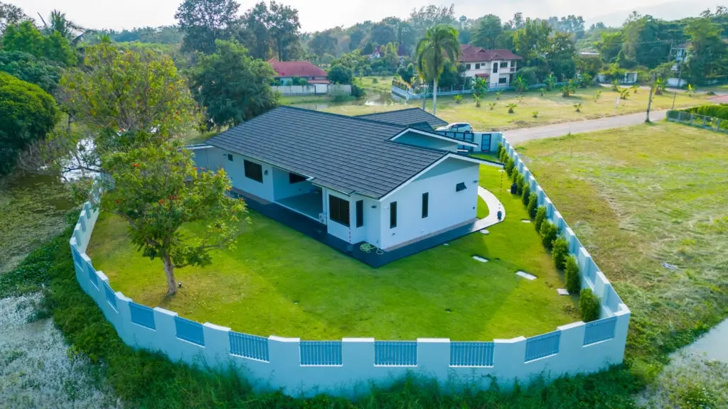 Moo Baan Modern Ranch Home