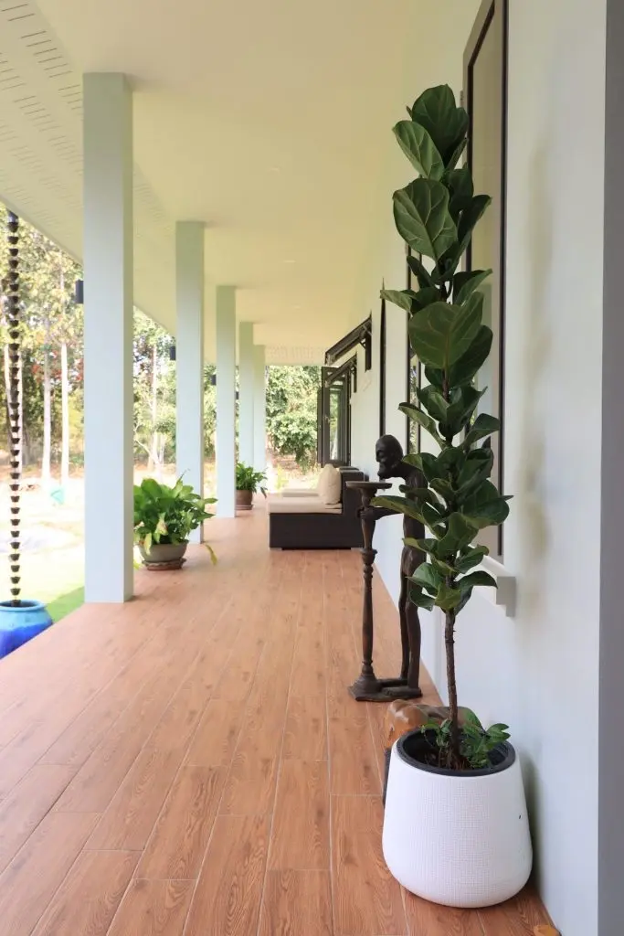 Lanna Lake House