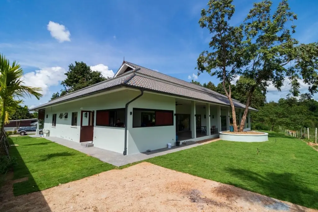 Lanna Lake House