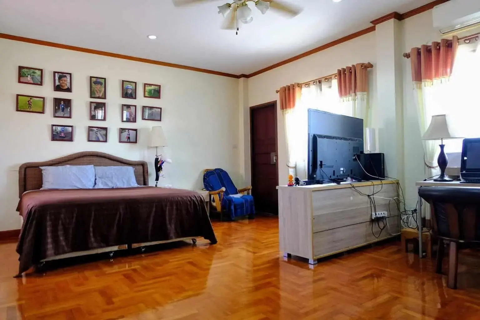(HS261-04) Large Luxury Family Home with Pool on 3+ Rai in San Sai
