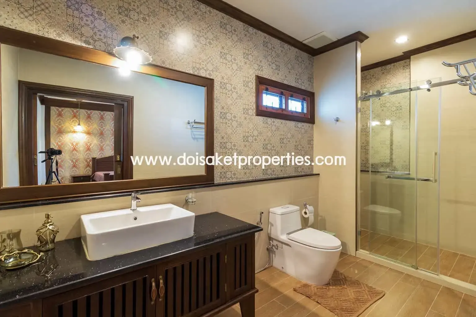 (HS210-04) Gorgeous 2 Storey Home with Swimming Pool for Sale in a Moo Baan in San Na Meng, San Sai