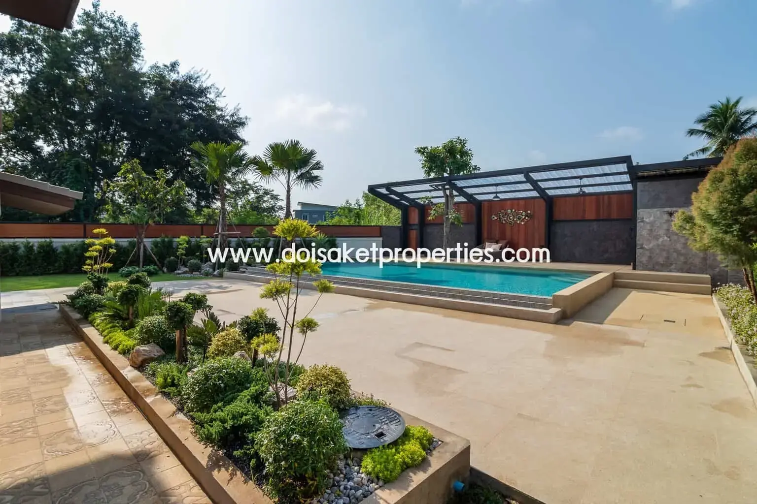 (HS210-04) Gorgeous 2 Storey Home with Swimming Pool for Sale in a Moo Baan in San Na Meng, San Sai