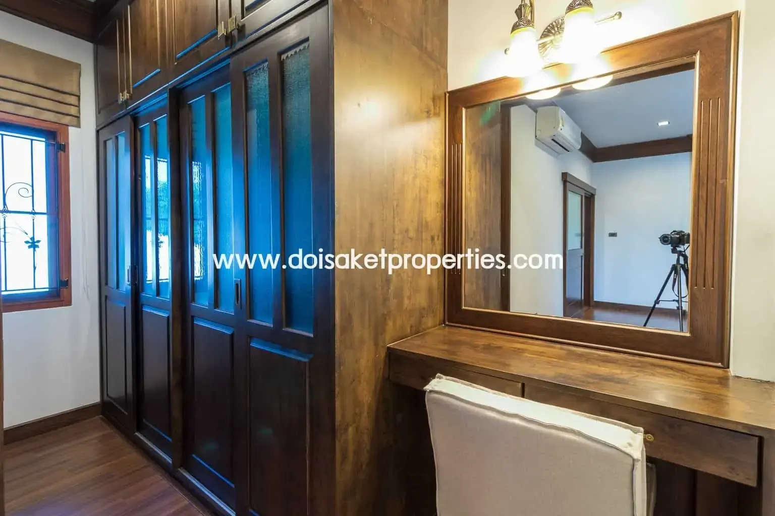 (HS210-04) Gorgeous 2 Storey Home with Swimming Pool for Sale in a Moo Baan in San Na Meng, San Sai