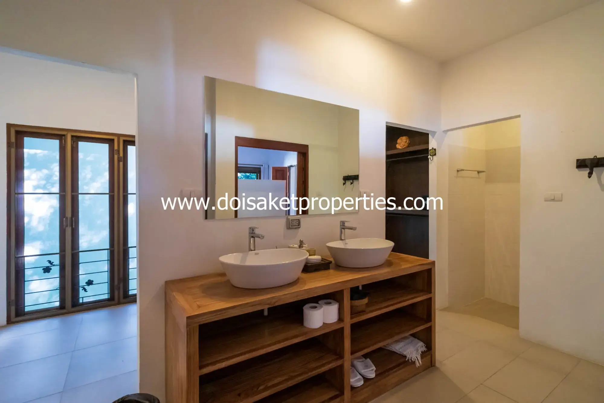 (HR184-V2U) Lovely 2-Bedroom Family Suite for Rent in Choeng Doi, Doi Saket