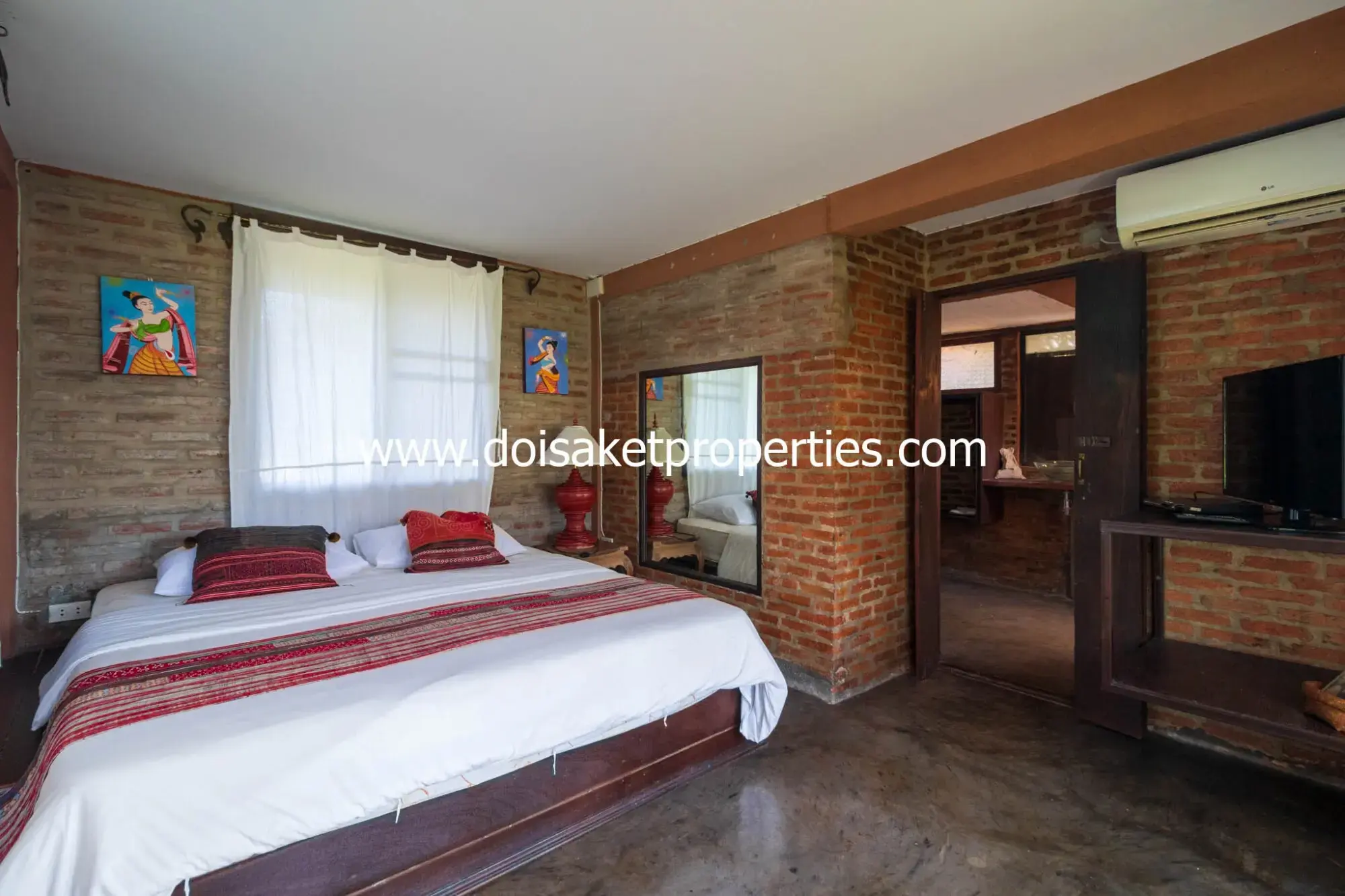 (RS004-13) Beautiful Lanna-Style Resort with Restaurant, Spa, and Coffee Shop for Sale in Doi Saket, Chiang Mai, Thailand