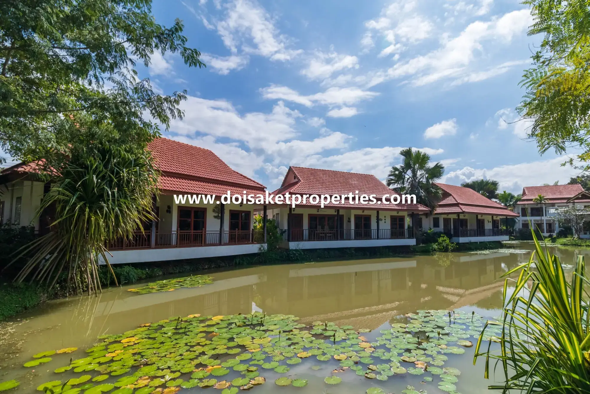 (RS004-13) Beautiful Lanna-Style Resort with Restaurant, Spa, and Coffee Shop for Sale in Doi Saket, Chiang Mai, Thailand