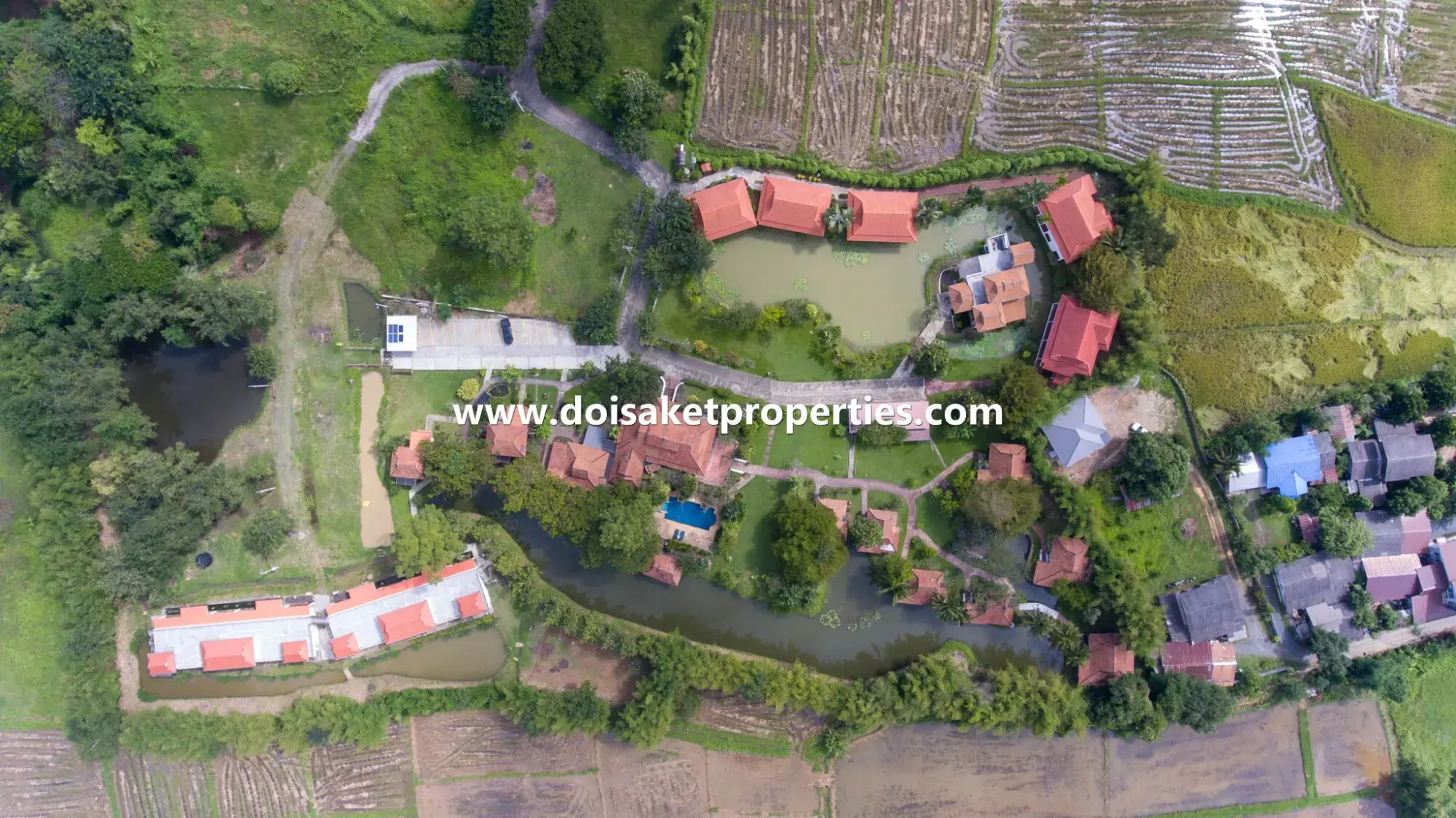 (RS004-13) Beautiful Lanna-Style Resort with Restaurant, Spa, and Coffee Shop for Sale in Doi Saket, Chiang Mai, Thailand