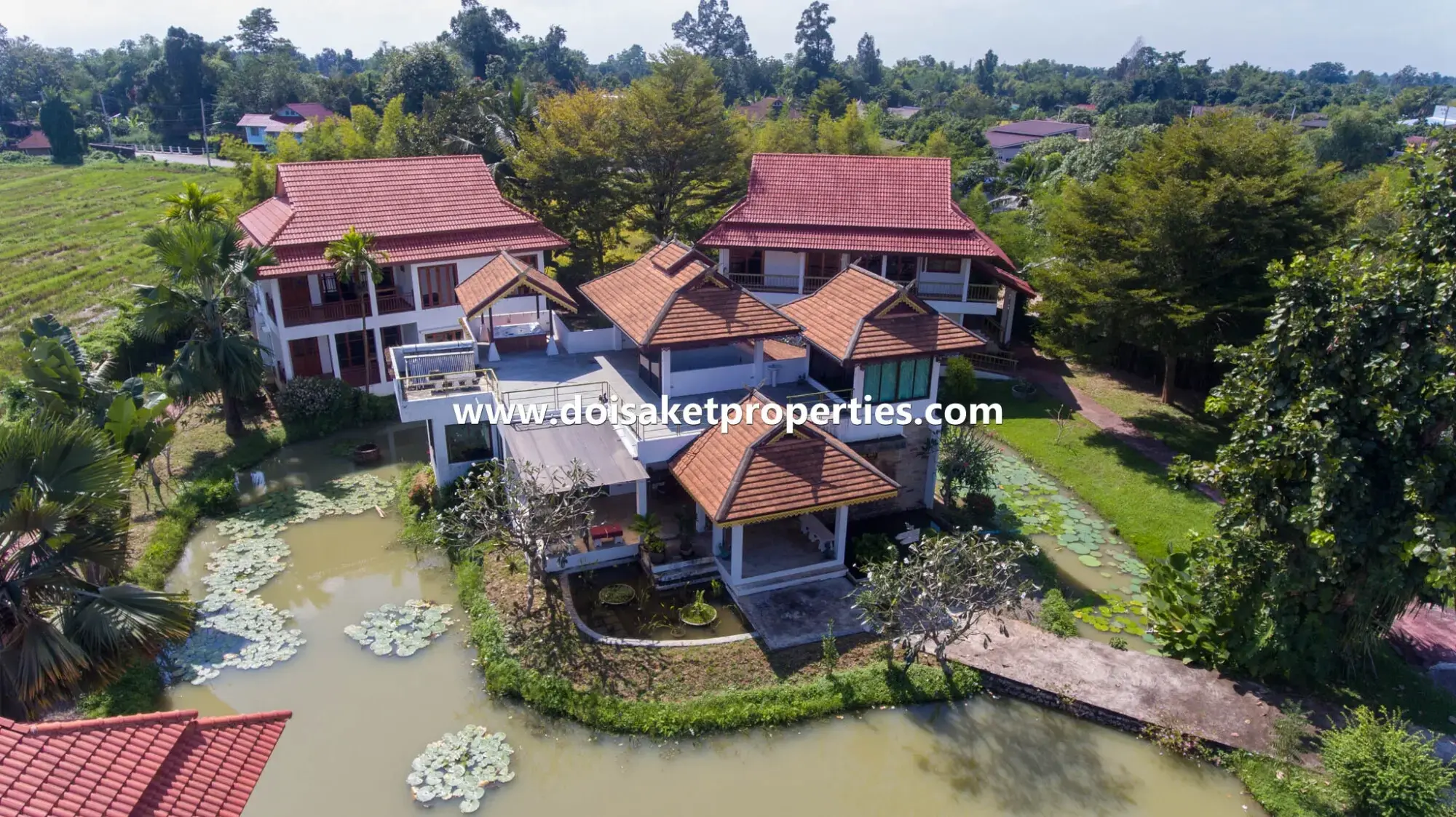 (RS004-13) Beautiful Lanna-Style Resort with Restaurant, Spa, and Coffee Shop for Sale in Doi Saket, Chiang Mai, Thailand