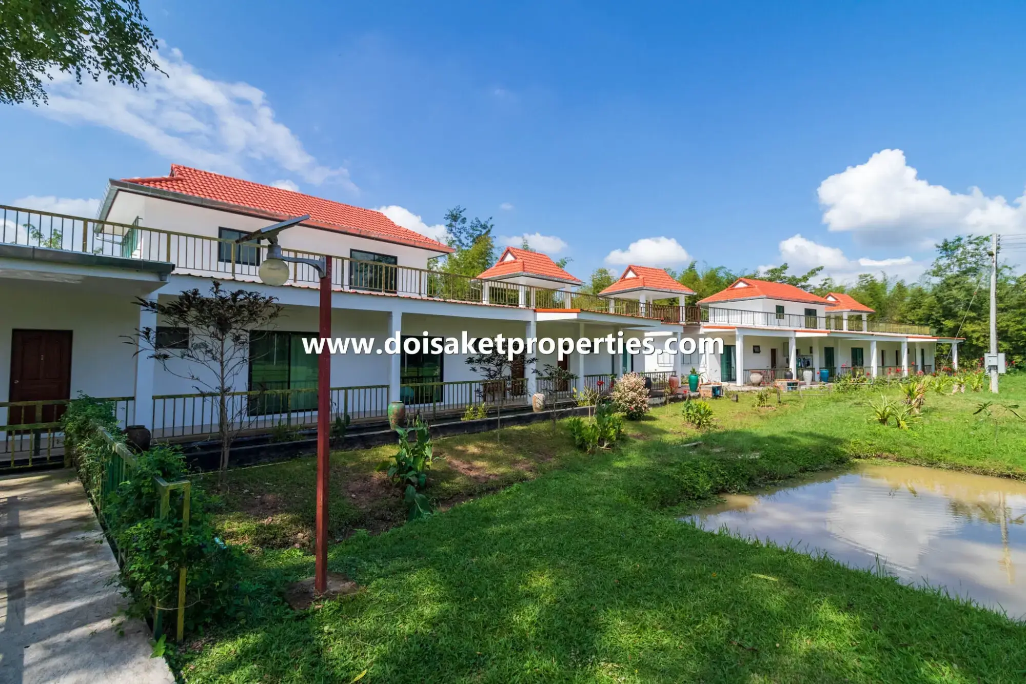 (RS004-13) Beautiful Lanna-Style Resort with Restaurant, Spa, and Coffee Shop for Sale in Doi Saket, Chiang Mai, Thailand