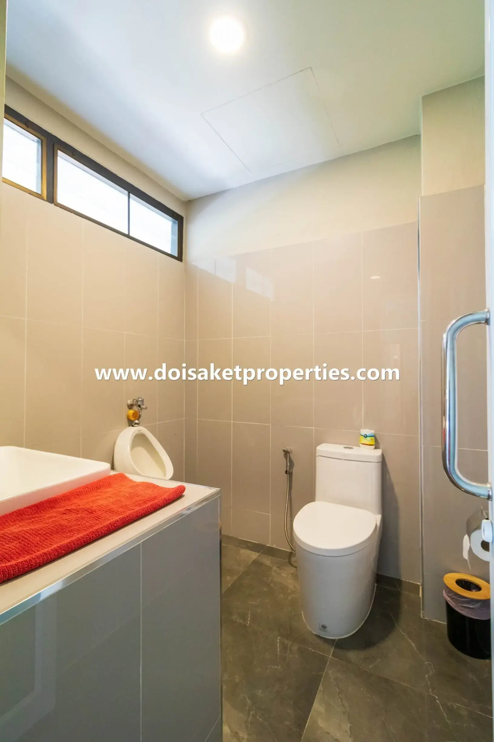 (HS326-05) Incredible Luxury Estate Property on 5+ Rai for Sale in Doi Saket, Chiang Mai