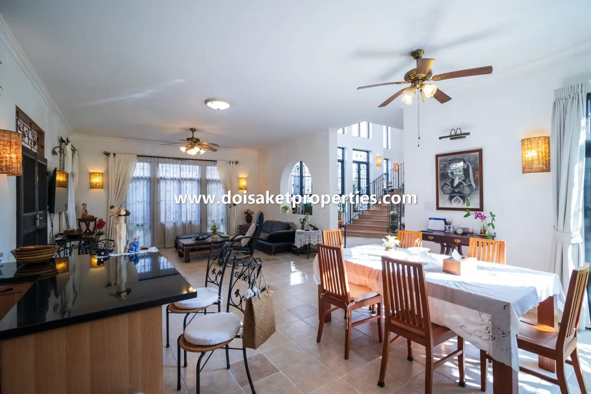 (HS343-04) Luxurious Large Spanish Villa Style Home for Sale in Palm Springs, Nong Hoi, Chiang Mai