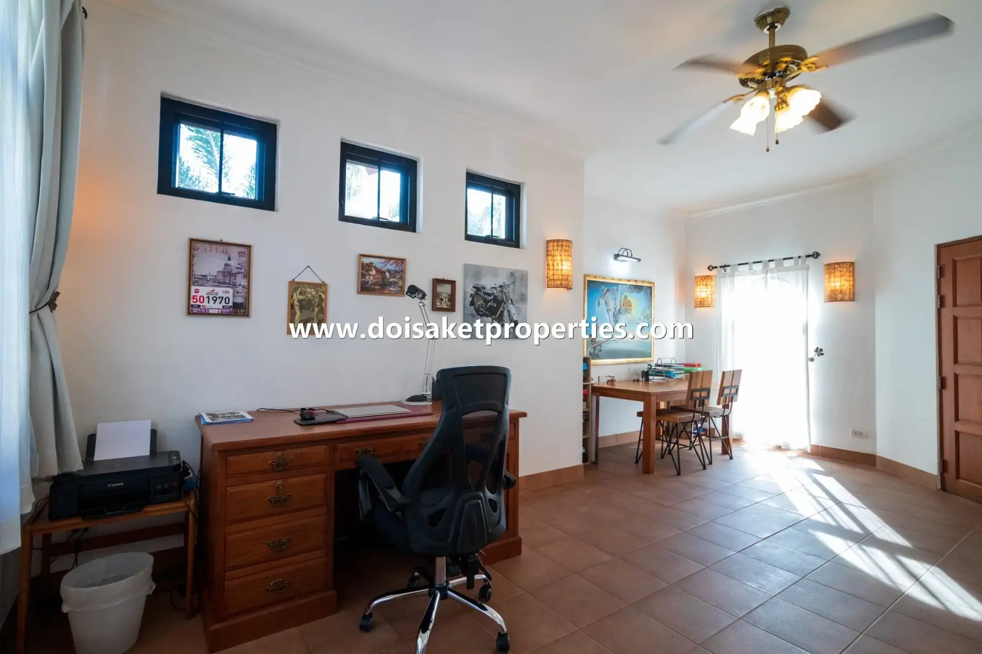 (HS343-04) Luxurious Large Spanish Villa Style Home for Sale in Palm Springs, Nong Hoi, Chiang Mai