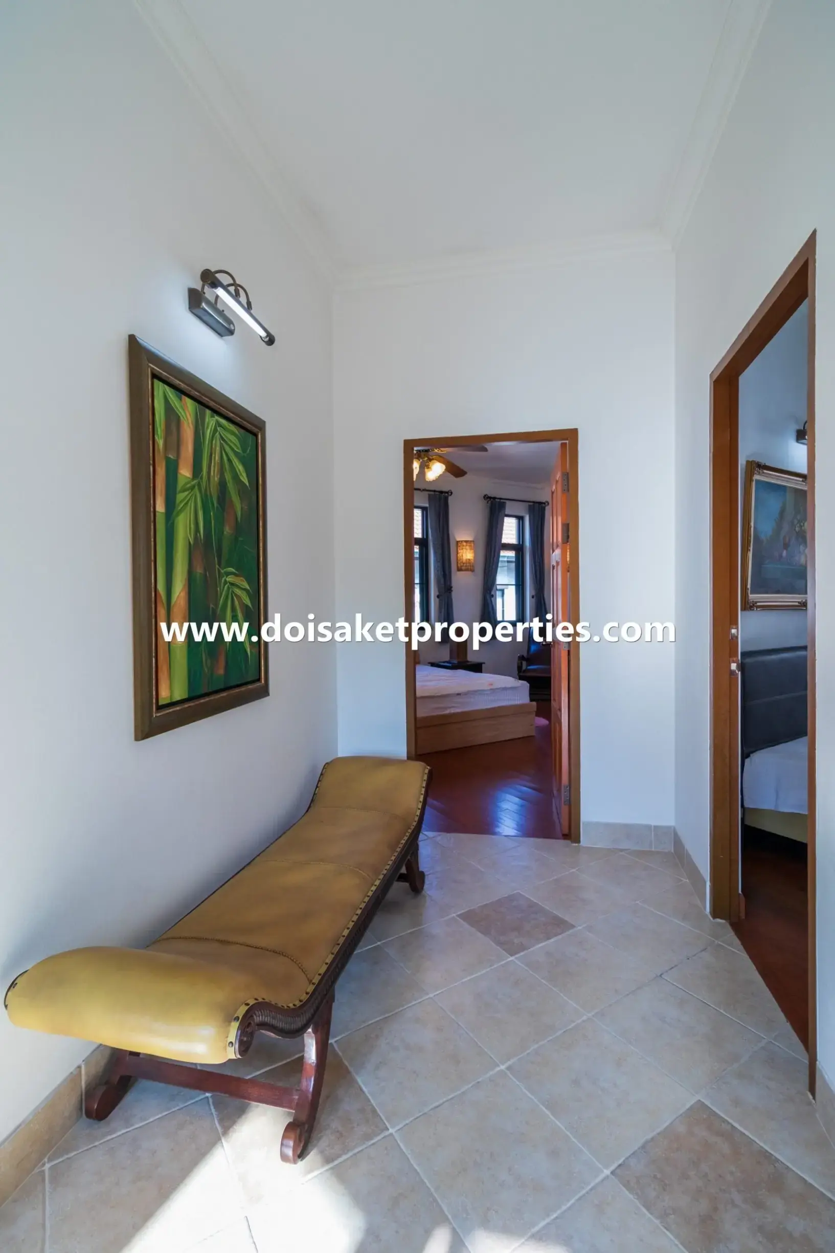 (HS343-04) Luxurious Large Spanish Villa Style Home for Sale in Palm Springs, Nong Hoi, Chiang Mai