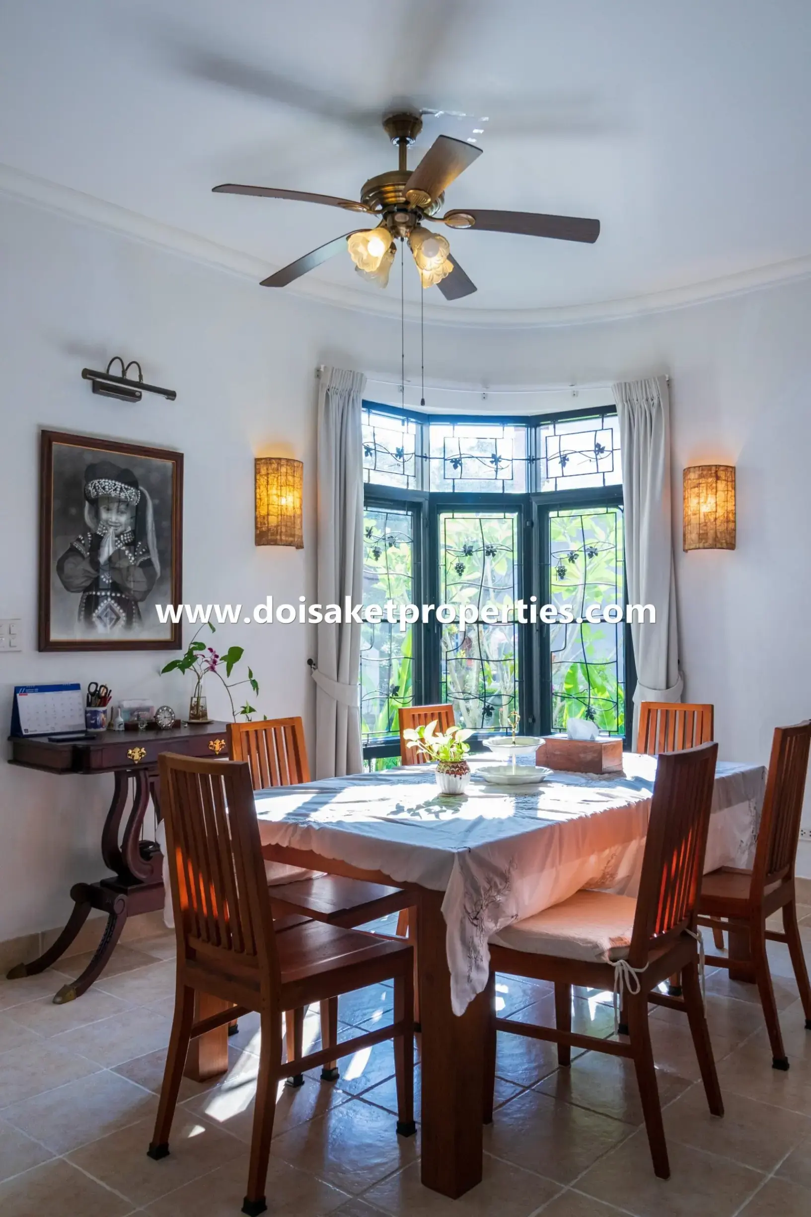 (HS343-04) Luxurious Large Spanish Villa Style Home for Sale in Palm Springs, Nong Hoi, Chiang Mai