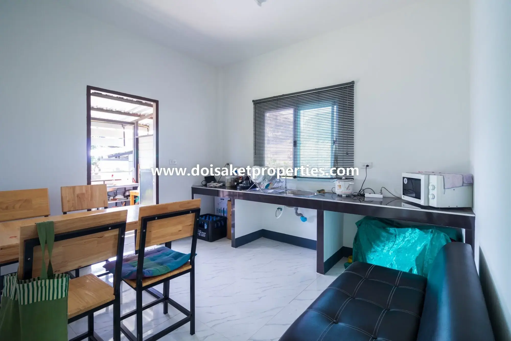 (HS320-02) Newer 2-Bedroom House for Sale in a Quiet and Rural Location near Mae Kuang Dam in Luang Nuea, Doi Saket