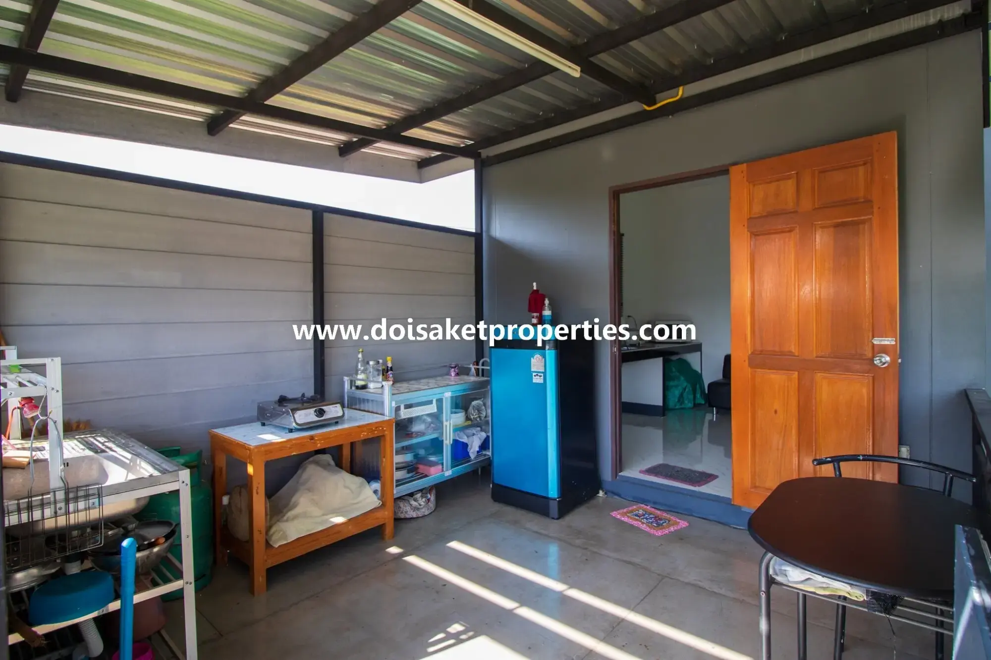 (HS320-02) Newer 2-Bedroom House for Sale in a Quiet and Rural Location near Mae Kuang Dam in Luang Nuea, Doi Saket