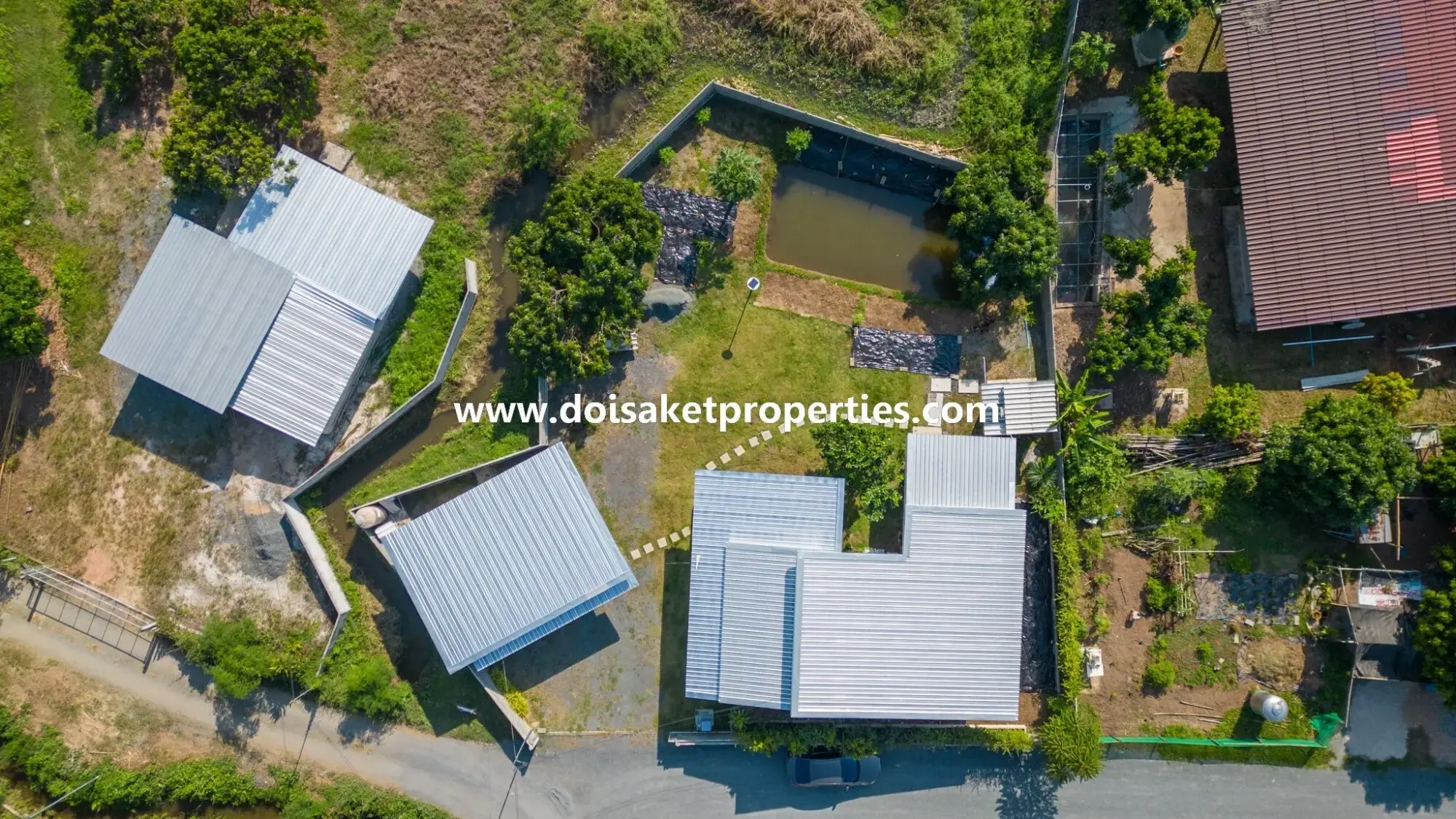 (HS320-02) Newer 2-Bedroom House for Sale in a Quiet and Rural Location near Mae Kuang Dam in Luang Nuea, Doi Saket