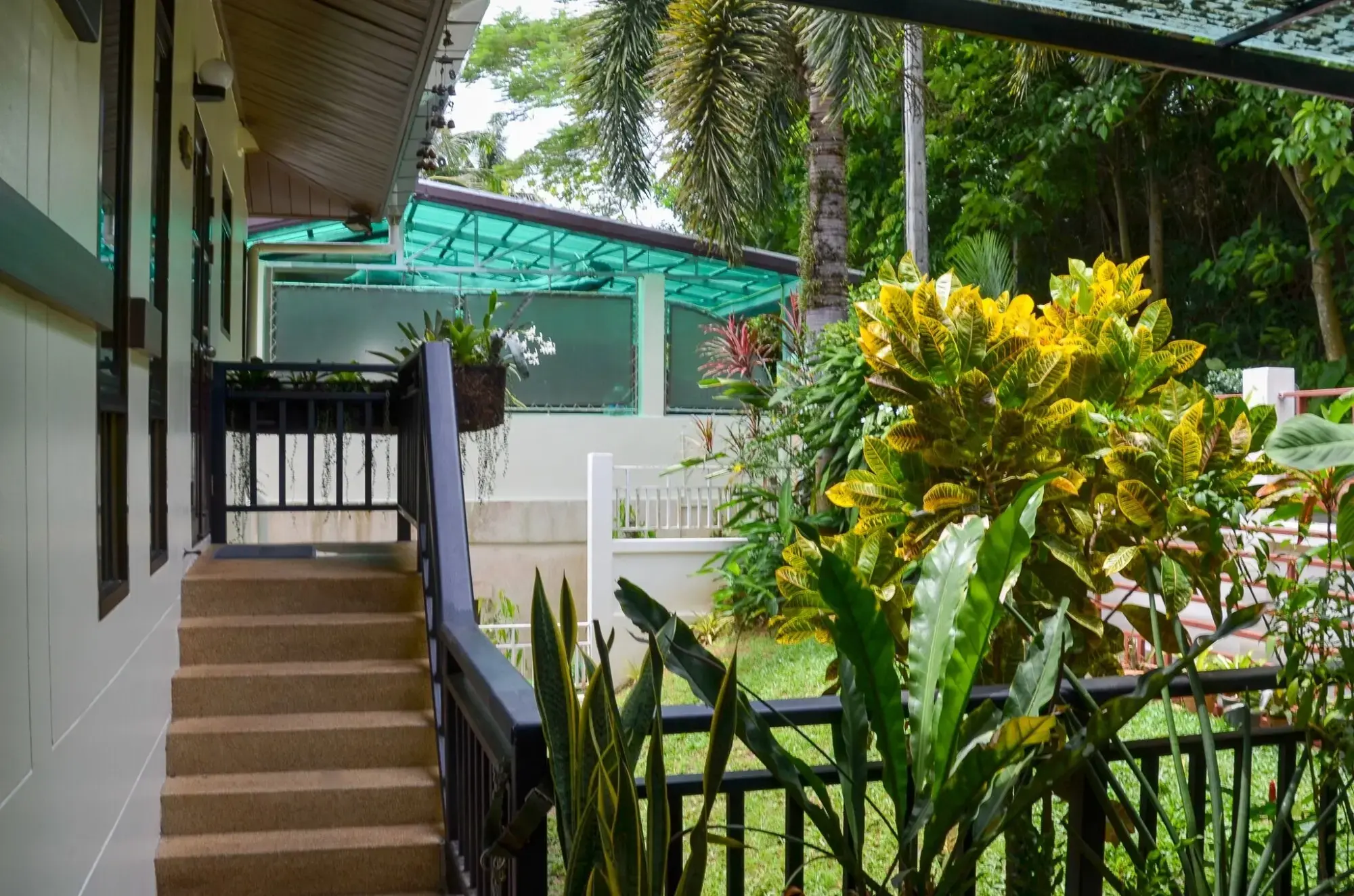 (HS346-02) Lovely 2-Bedroom Pool Villa for Sale in a Great Location in Kathu, Phuket