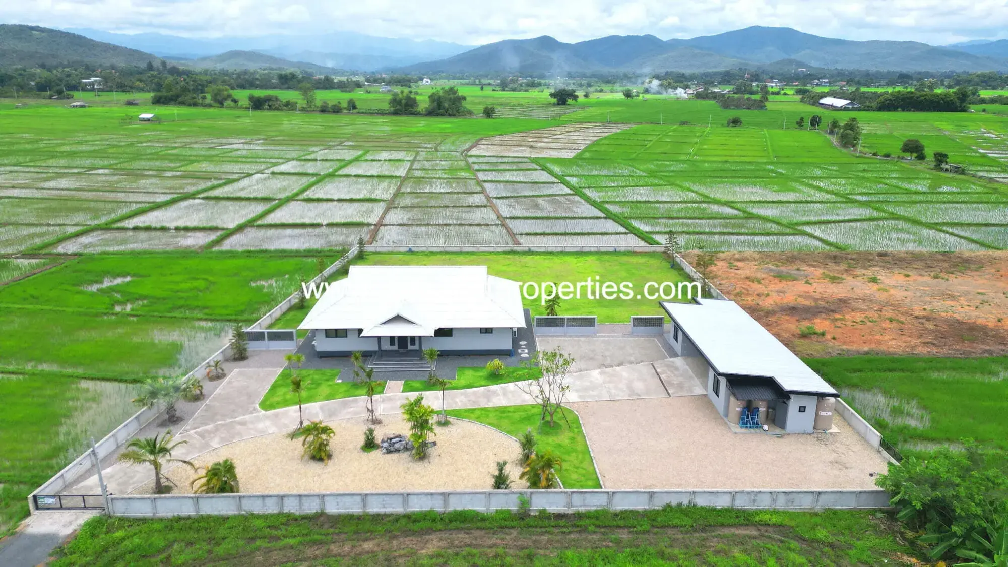 (HS363-04) Beautiful 4-Bedroom Modern Home with Great Mountain Views for Sale in Pa Pong, Doi Saket