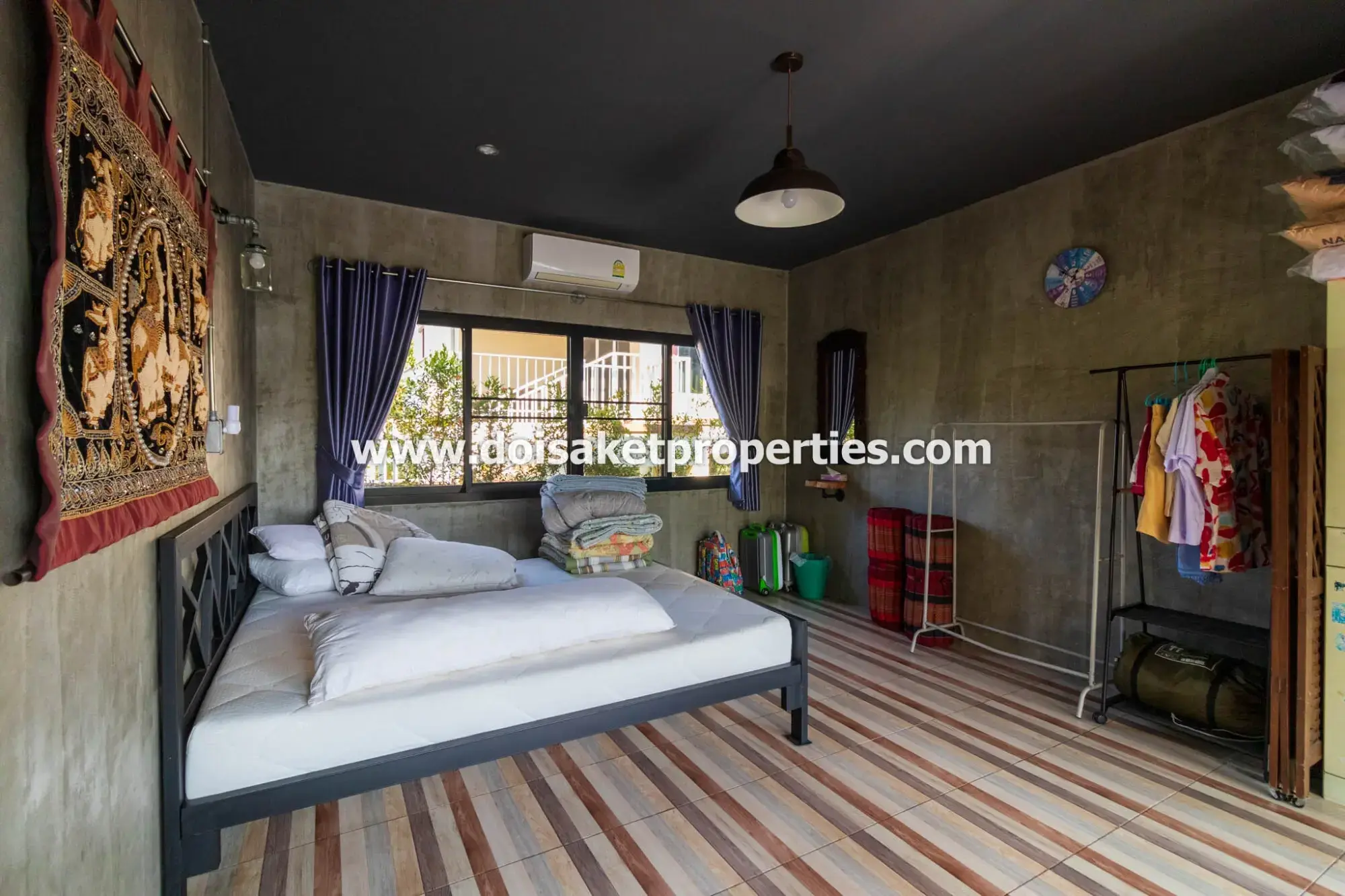 (HS365-06) Beautifully-Designed 4-Bedroom Modern Home with 2-Bedroom Guest House for Sale in Luang Nuea, Doi Saket