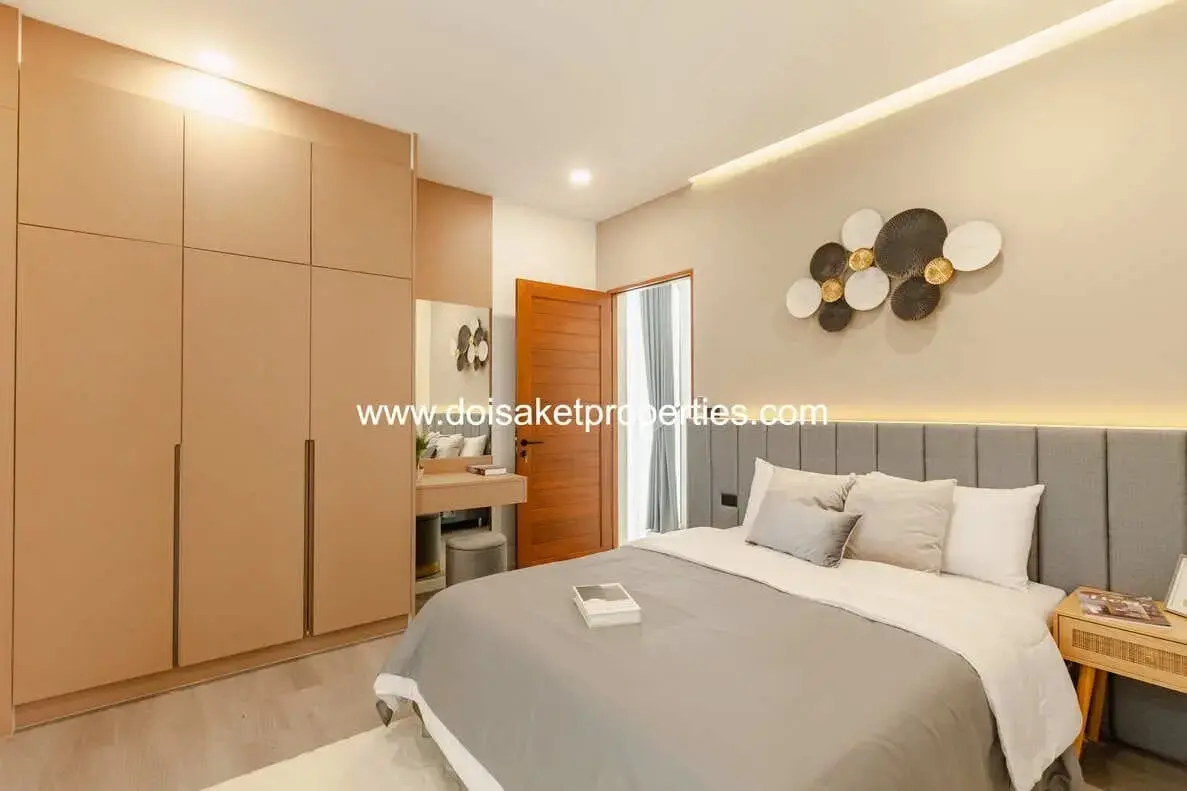 (HS376-03) New Fully-Furnished 3-Bedroom Pool Villa for Sale in Saraphi, Chiang Mai