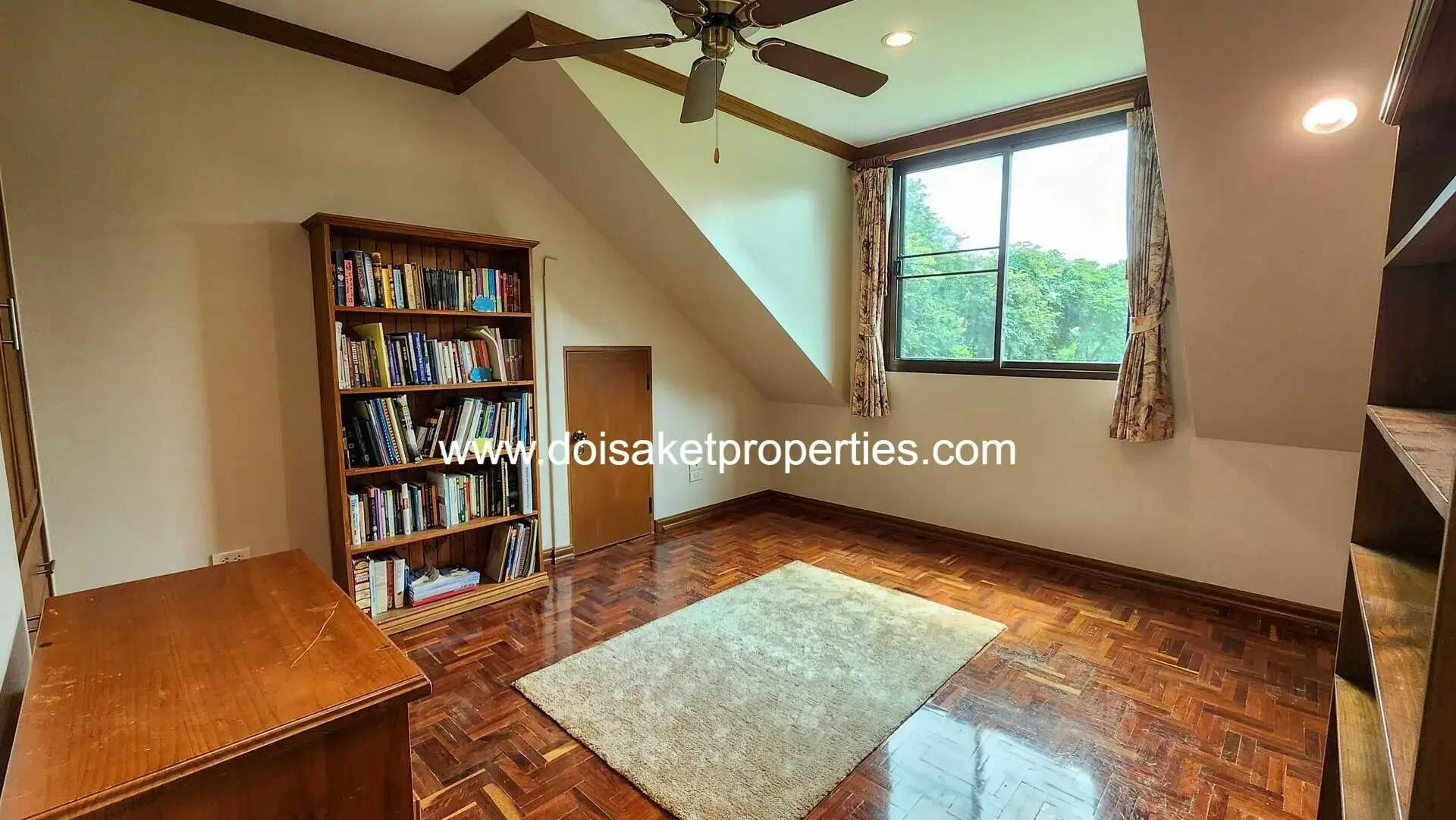(HS372-05) Beautiful 5 Bedroom Pool Villa With A Large Garden In Doi Saket