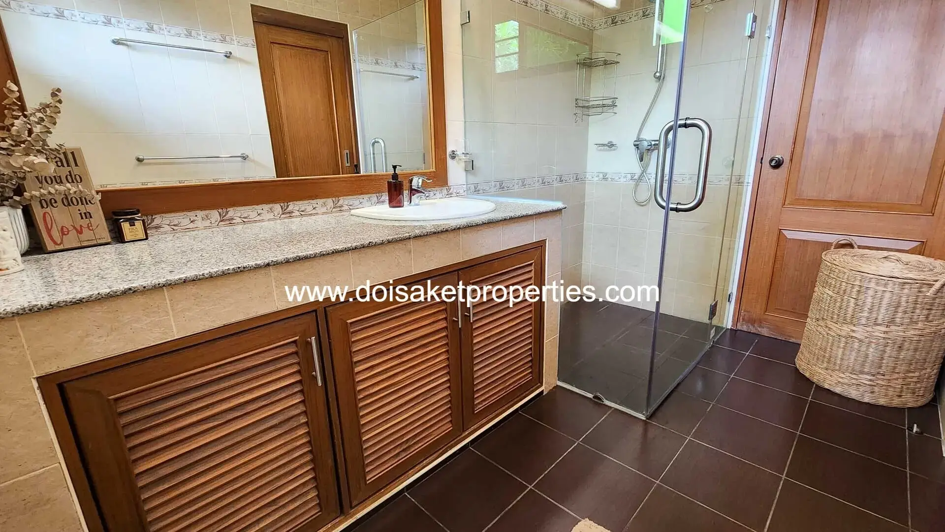 (HS372-05) Beautiful 5 Bedroom Pool Villa With A Large Garden In Doi Saket