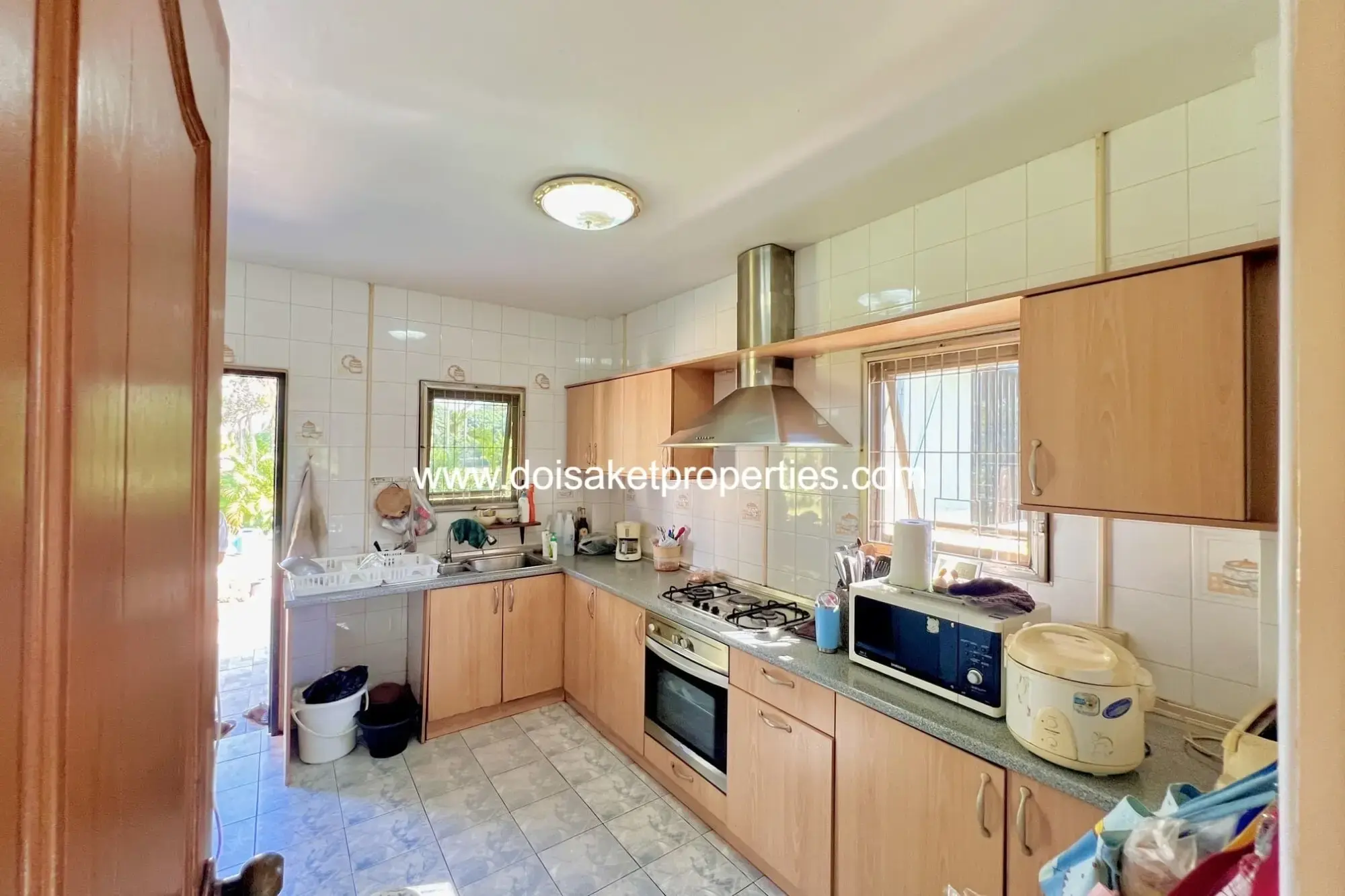 (HS374-03) 3-Bedroom Family Home for Sale in Peaceful San Na Meng, San Sai