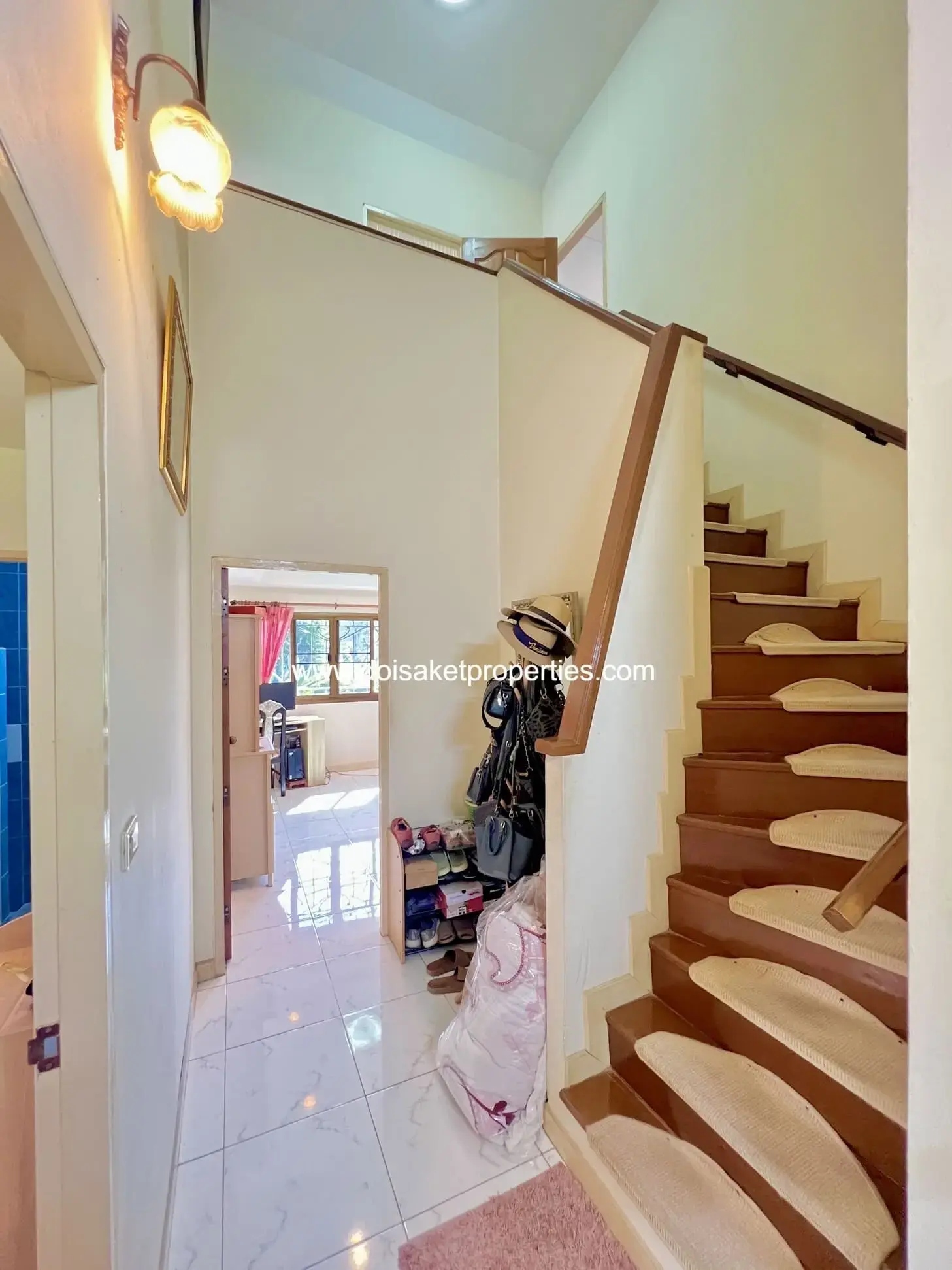 (HS374-03) 3-Bedroom Family Home for Sale in Peaceful San Na Meng, San Sai