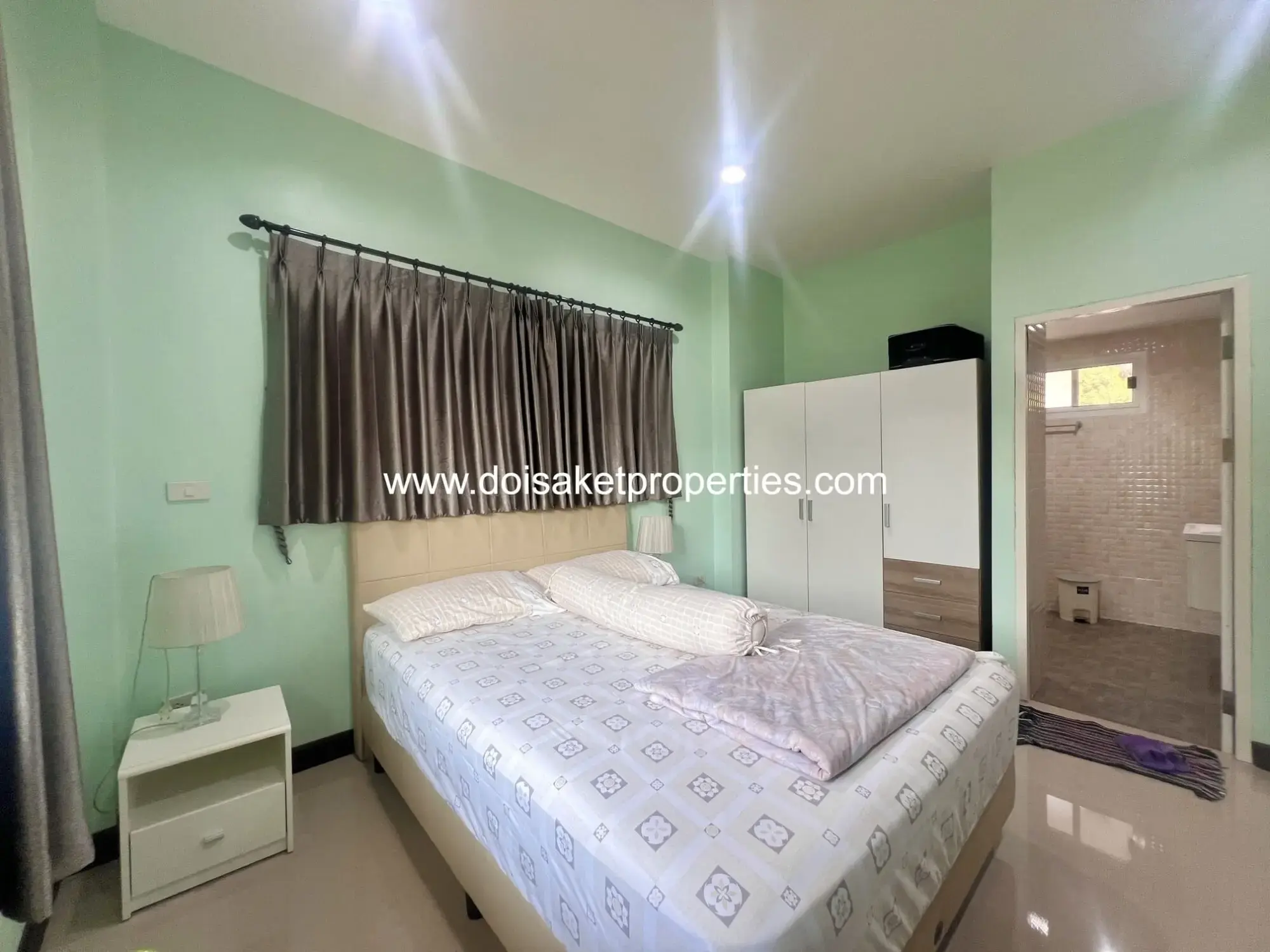 (HS375-01) 1+ Rai Property on a Main Road with Many Business Opportunities for Sale in Luang Nuea, Doi Saket