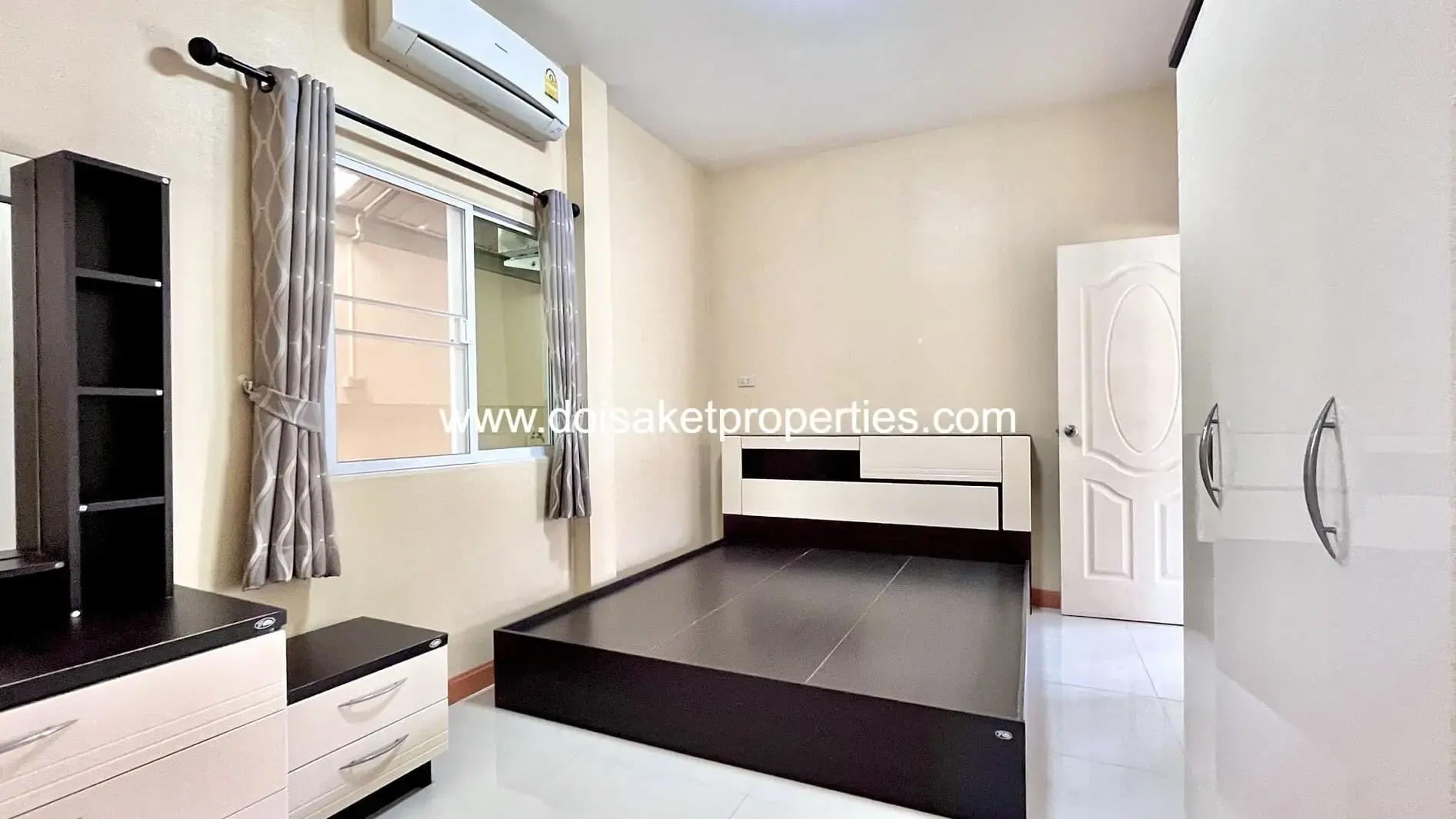(HR228-03) Great 3-Bedroom Family Home for Rent in Talat Khwan, Doi Saket, Chiang Mai