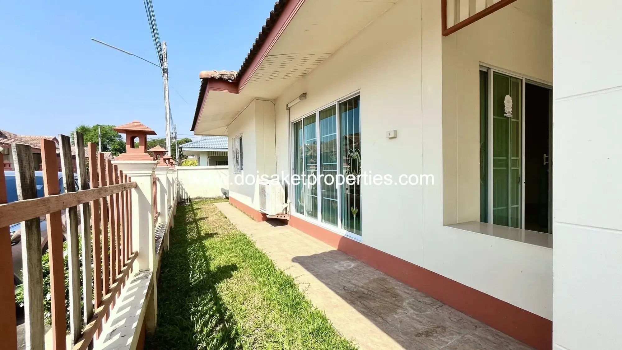 (HR228-03) Great 3-Bedroom Family Home for Rent in Talat Khwan, Doi Saket, Chiang Mai