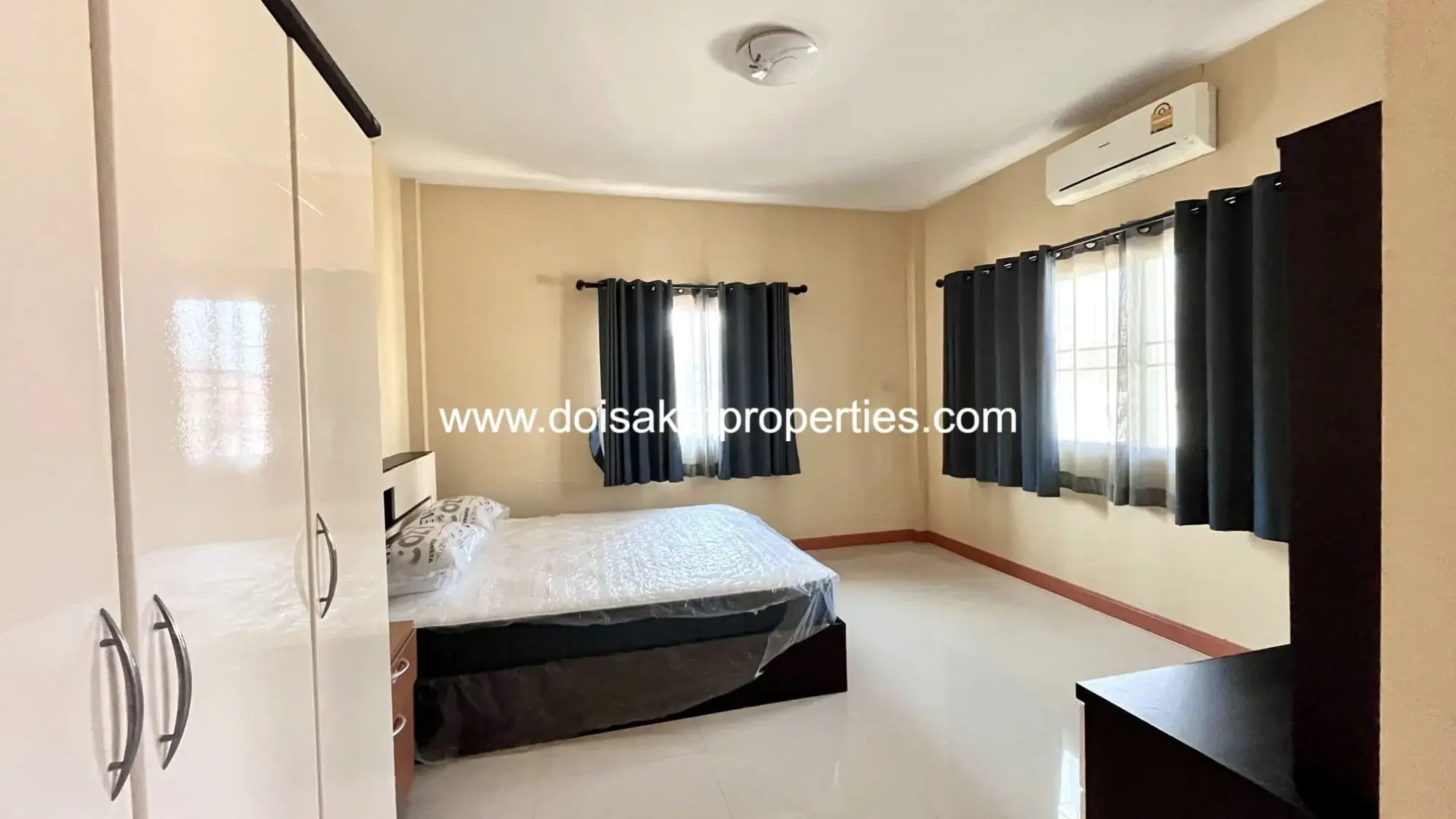 (HR228-03) Great 3-Bedroom Family Home for Rent in Talat Khwan, Doi Saket, Chiang Mai