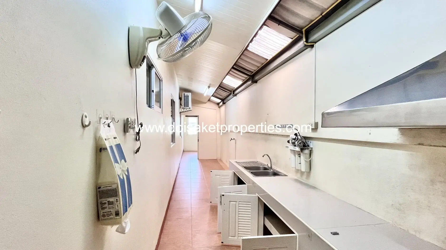 (HR228-03) Great 3-Bedroom Family Home for Rent in Talat Khwan, Doi Saket, Chiang Mai