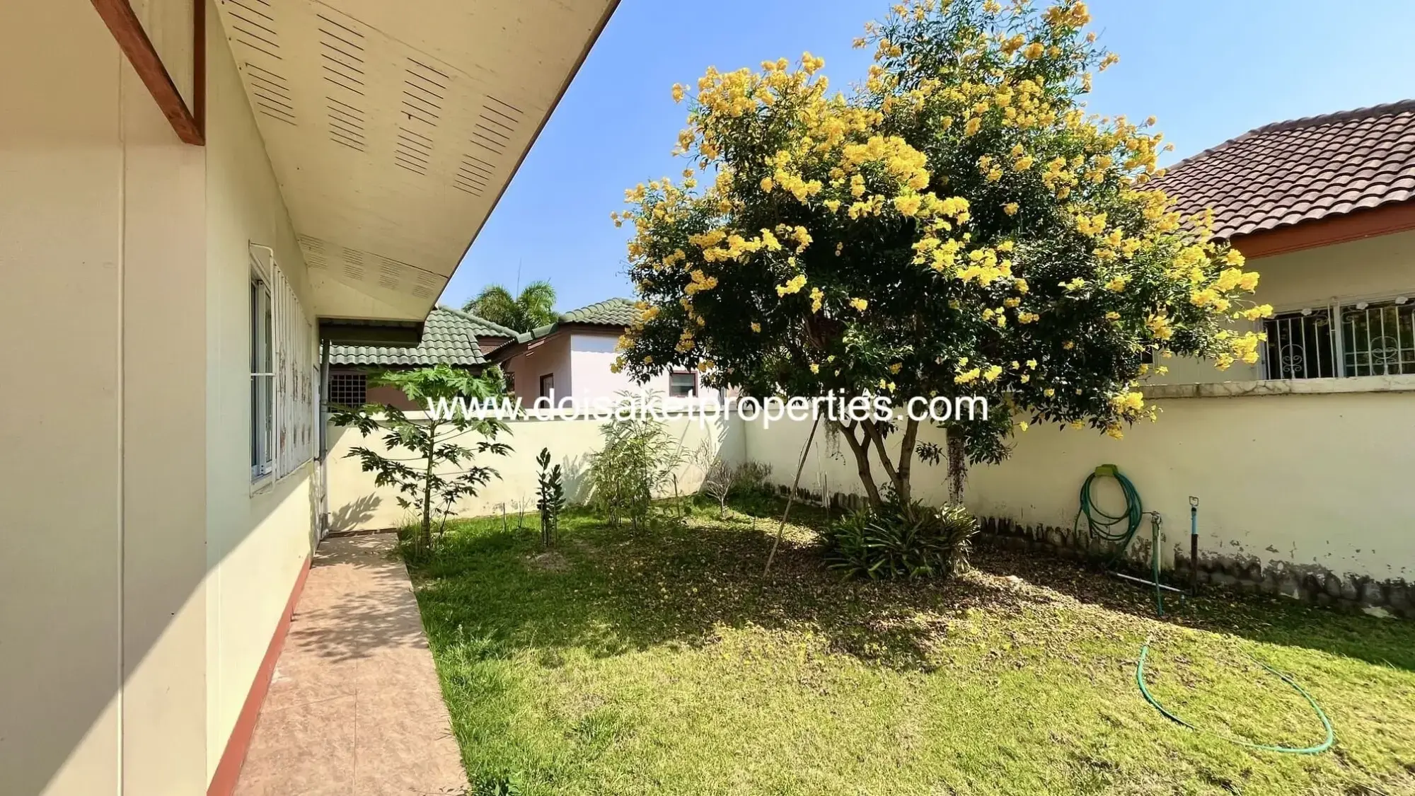(HR228-03) Great 3-Bedroom Family Home for Rent in Talat Khwan, Doi Saket, Chiang Mai