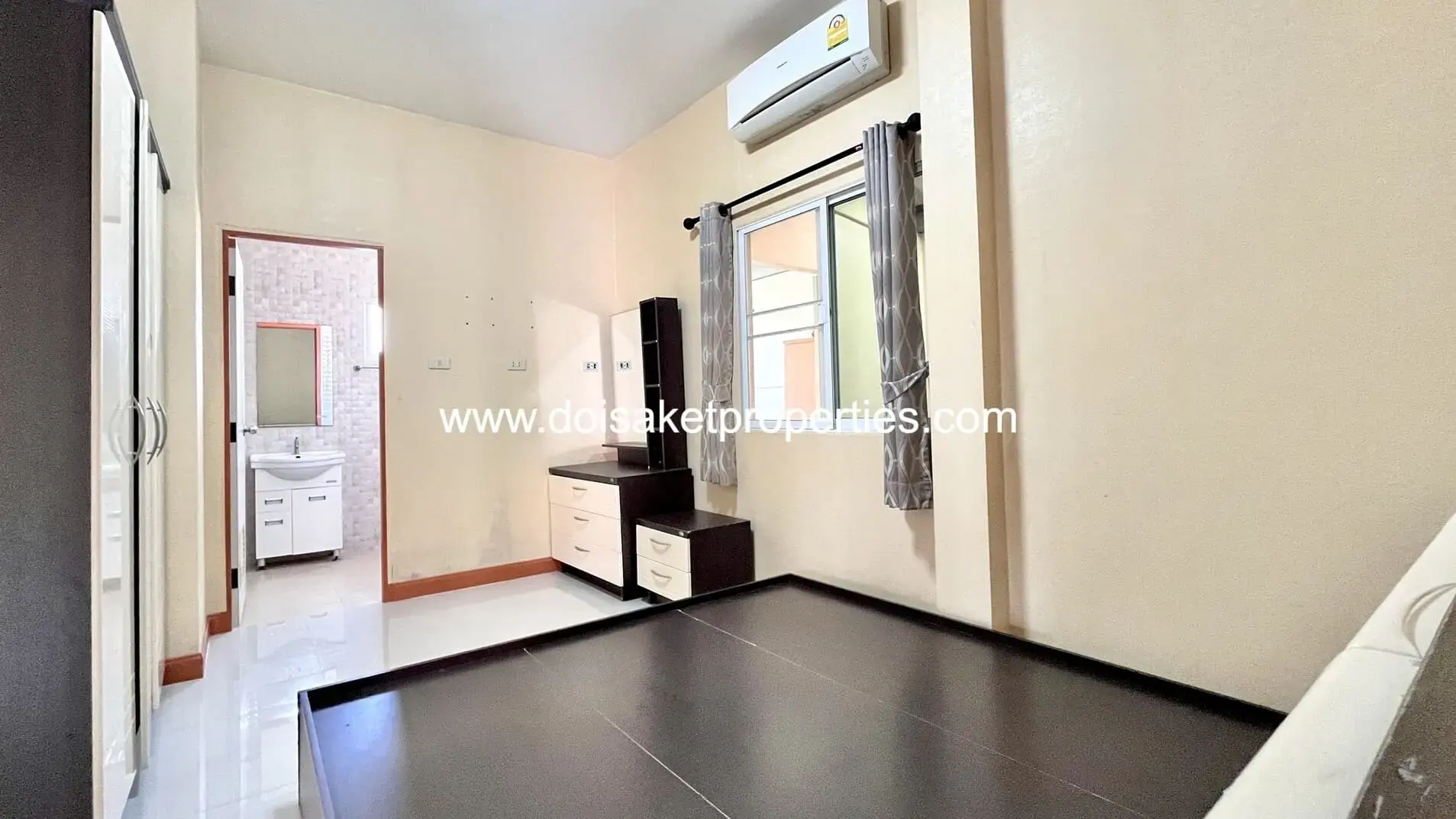 (HR228-03) Great 3-Bedroom Family Home for Rent in Talat Khwan, Doi Saket, Chiang Mai