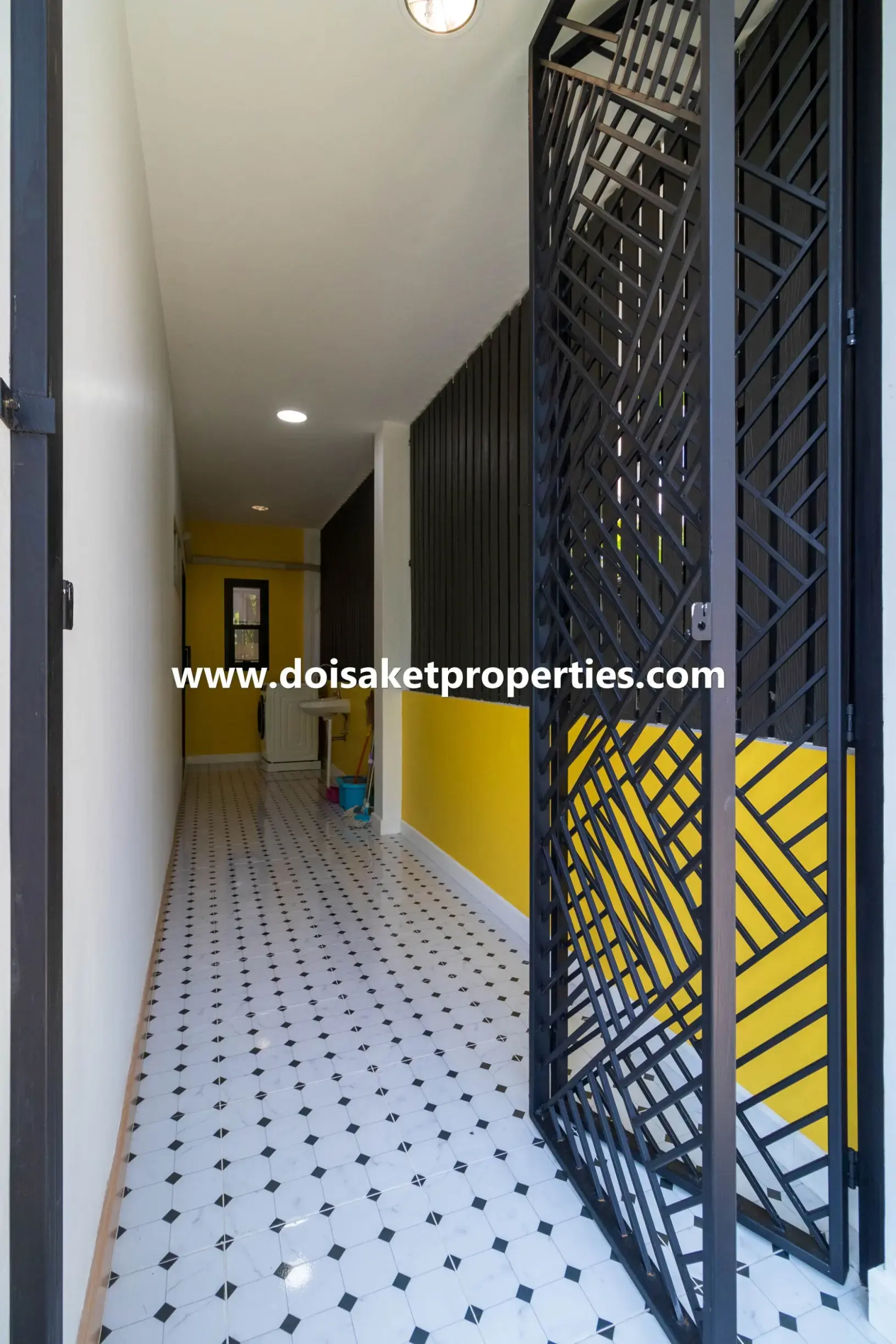 (HR200-02) Stunning Modern Home for Rent in Choeng Doi, Doi Saket