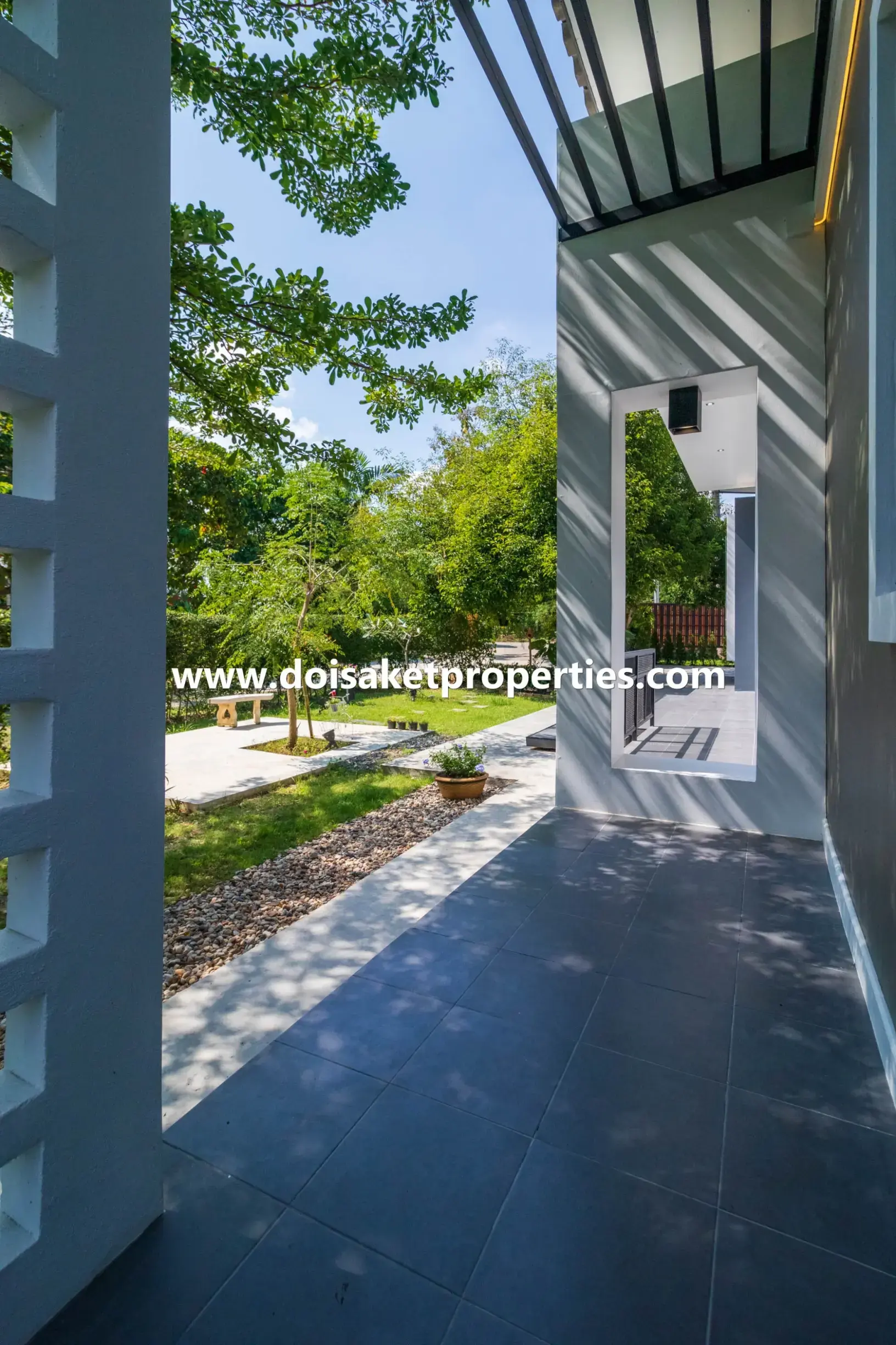 (HR200-02) Stunning Modern Home for Rent in Choeng Doi, Doi Saket