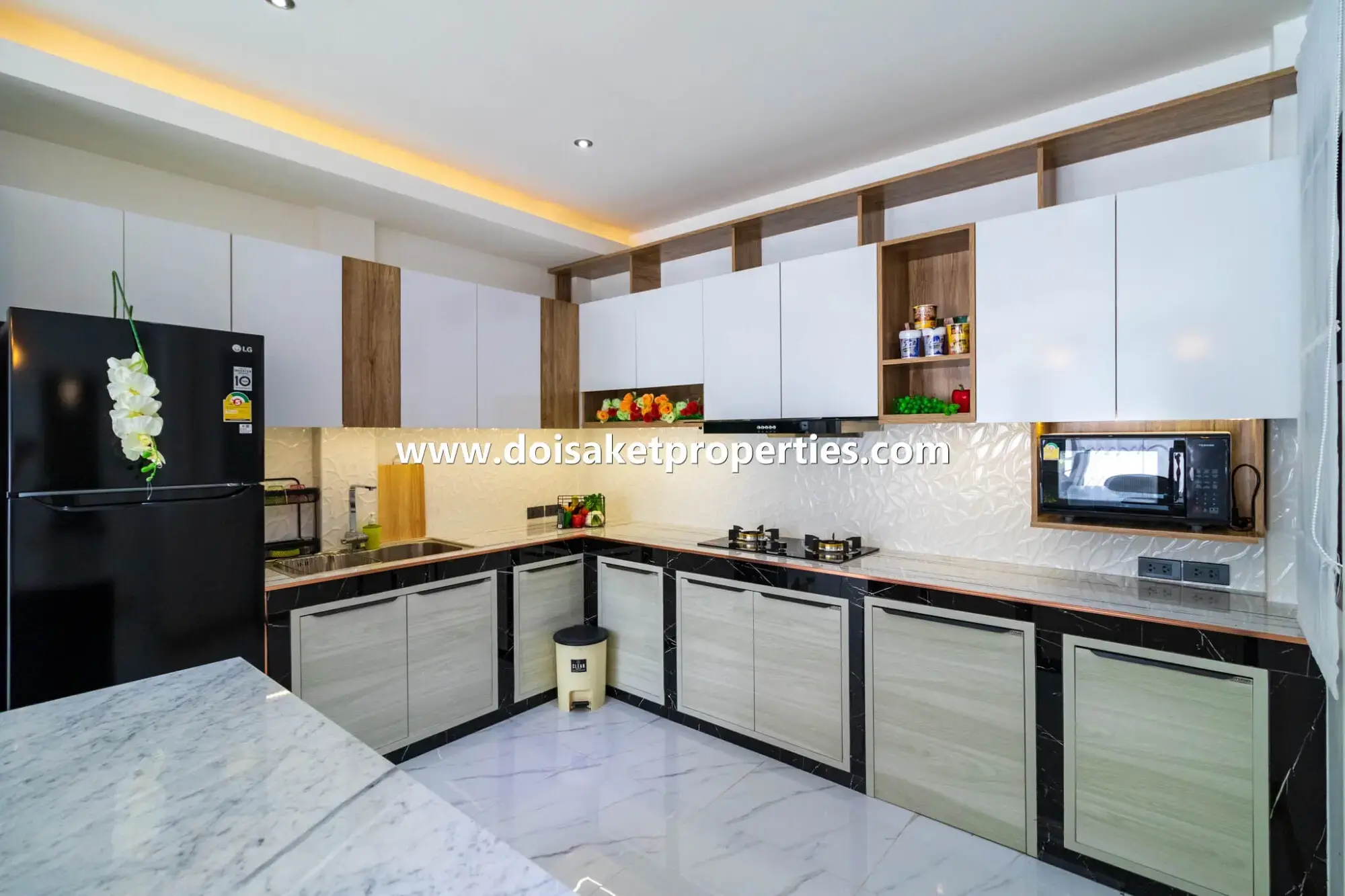 (HR200-02) Stunning Modern Home for Rent in Choeng Doi, Doi Saket