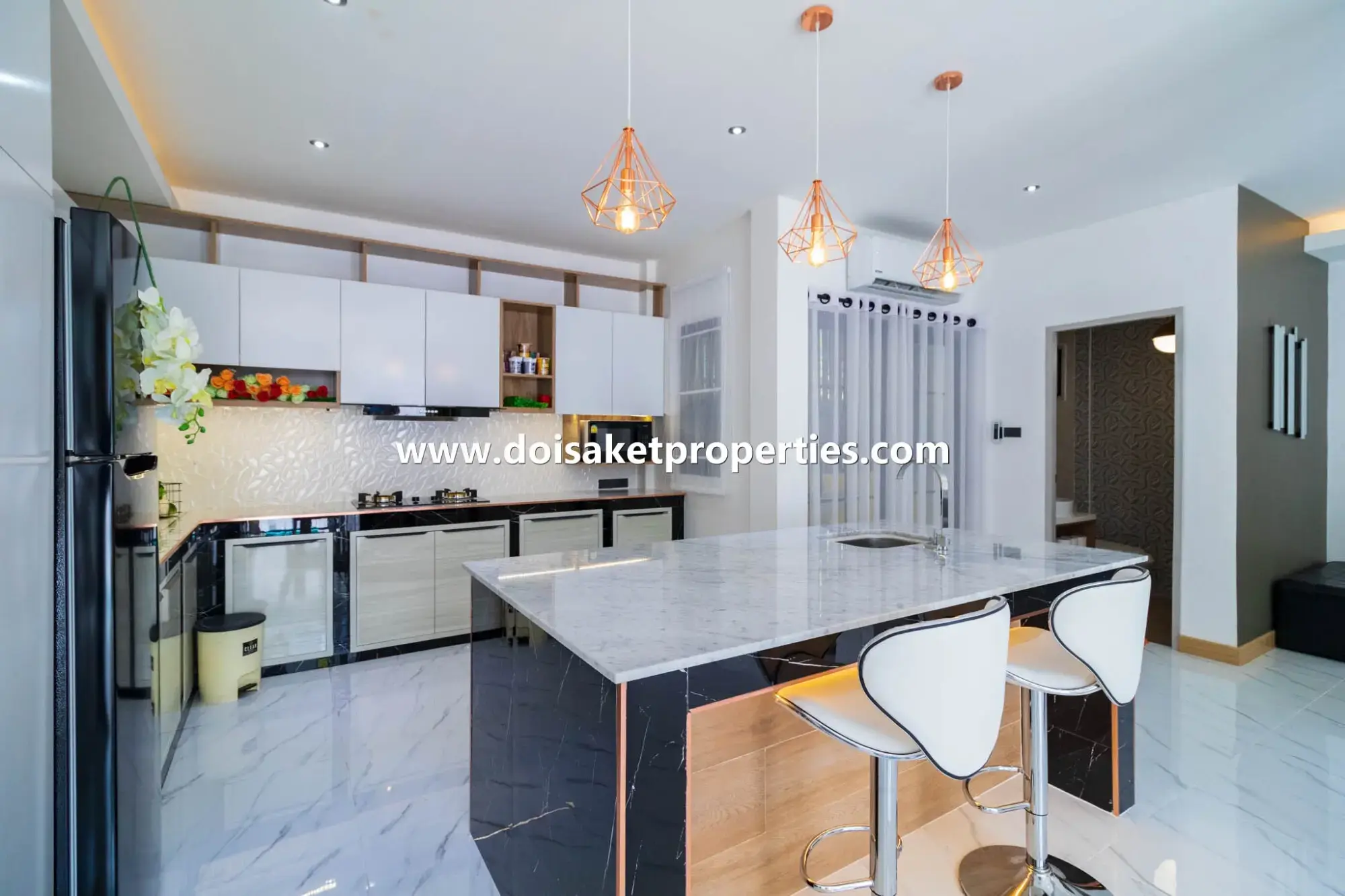 (HR200-02) Stunning Modern Home for Rent in Choeng Doi, Doi Saket