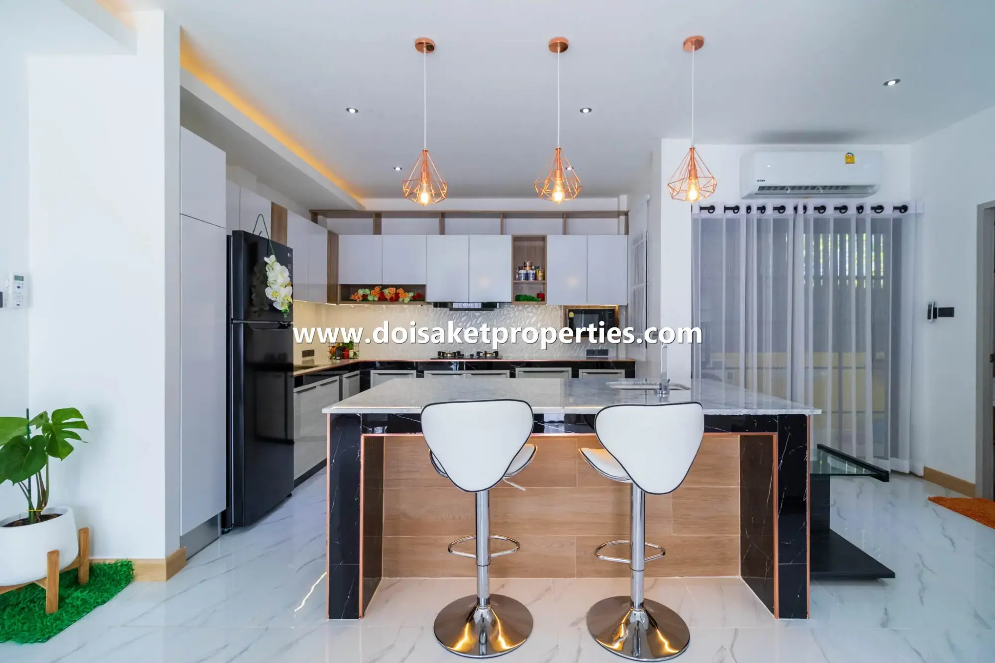 (HR200-02) Stunning Modern Home for Rent in Choeng Doi, Doi Saket