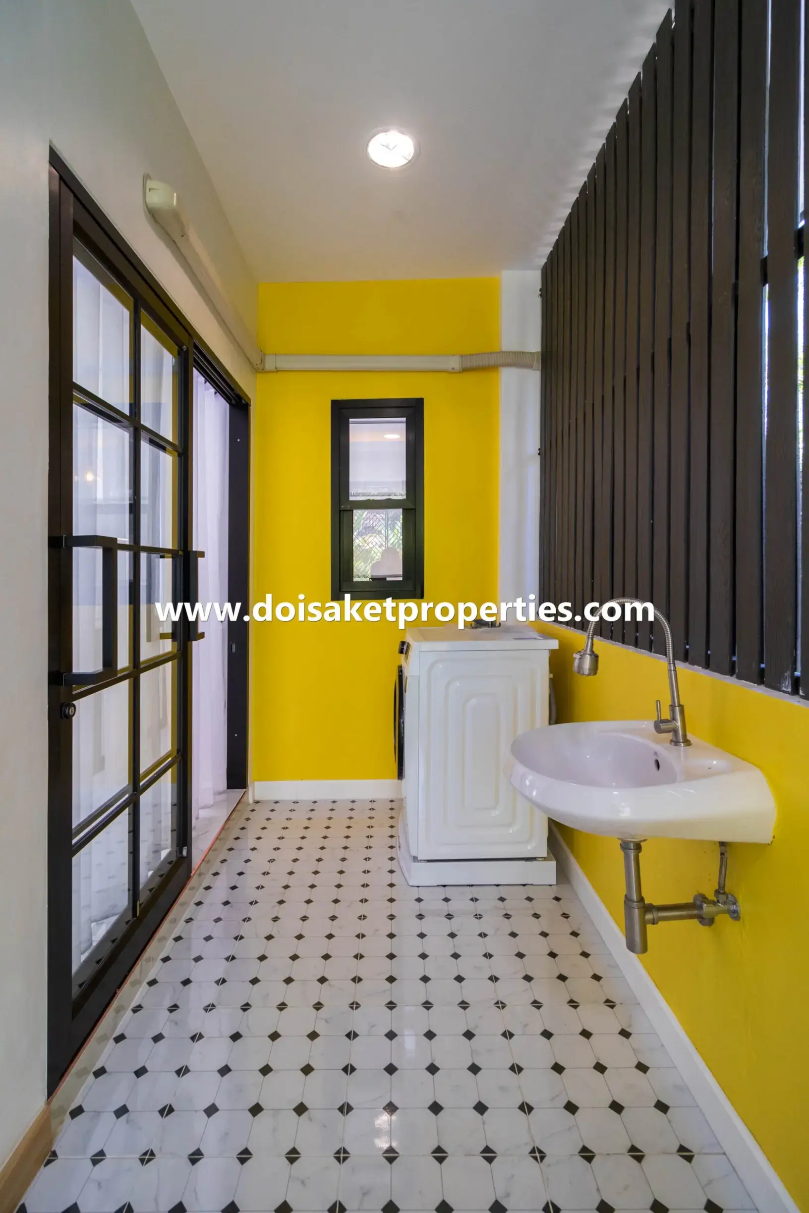 (HR200-02) Stunning Modern Home for Rent in Choeng Doi, Doi Saket