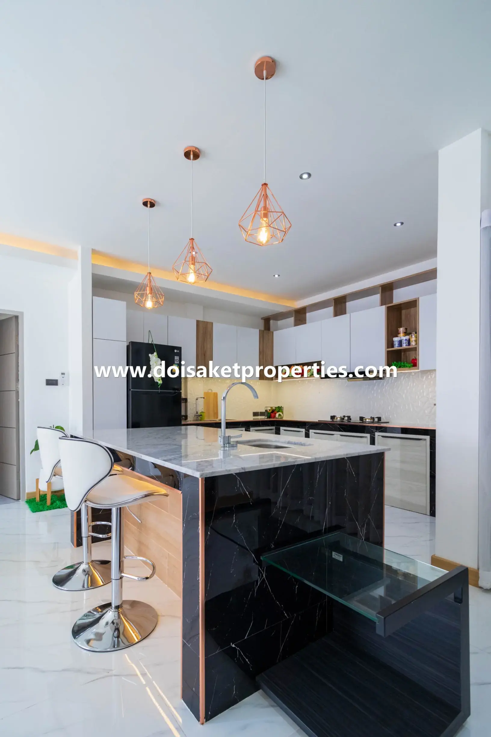 (HR200-02) Stunning Modern Home for Rent in Choeng Doi, Doi Saket