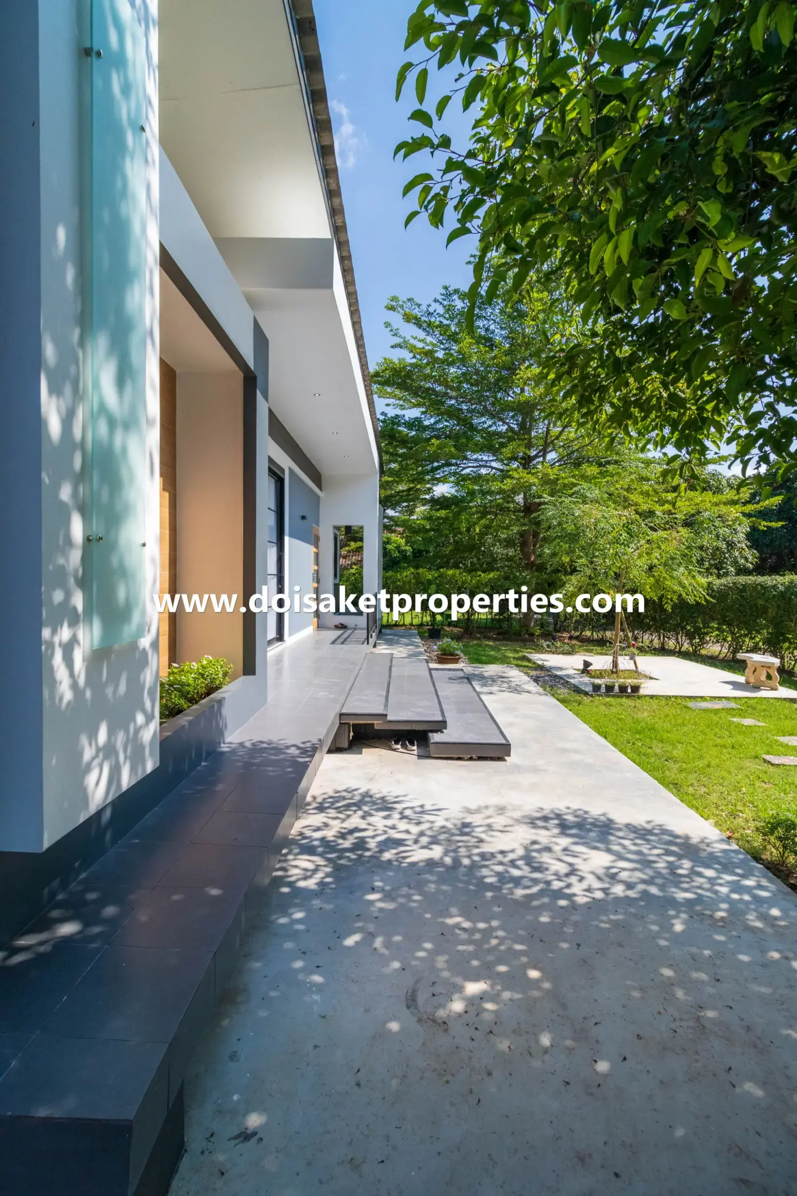 (HR200-02) Stunning Modern Home for Rent in Choeng Doi, Doi Saket
