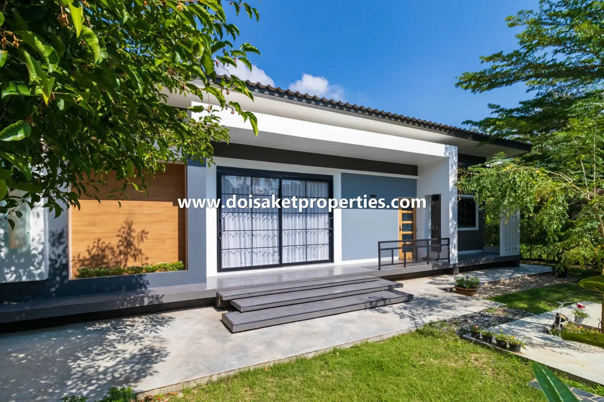 (HR200-02) Stunning Modern Home for Rent in Choeng Doi, Doi Saket