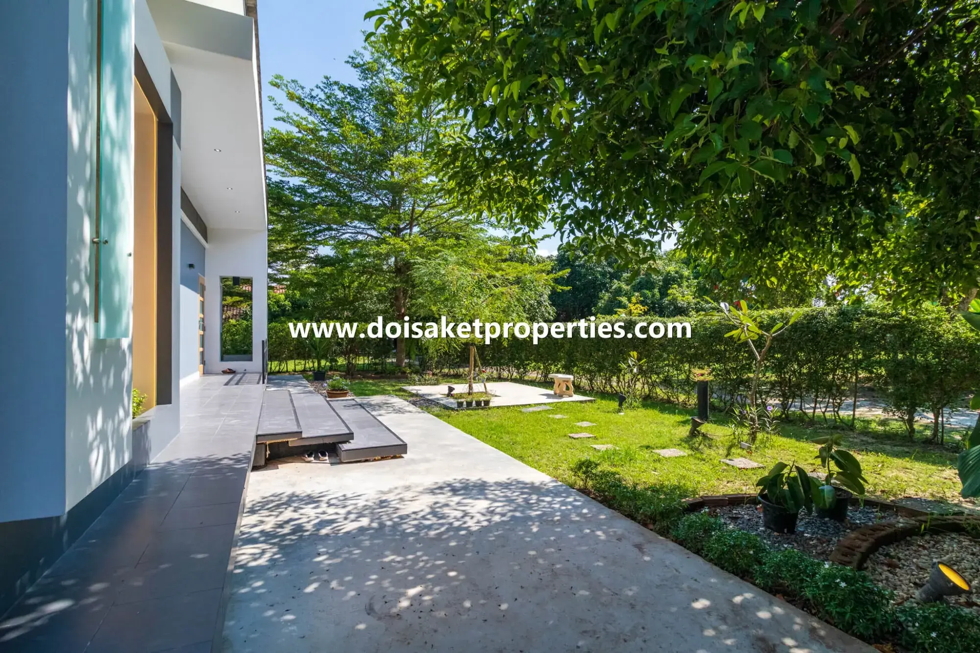 (HR200-02) Stunning Modern Home for Rent in Choeng Doi, Doi Saket