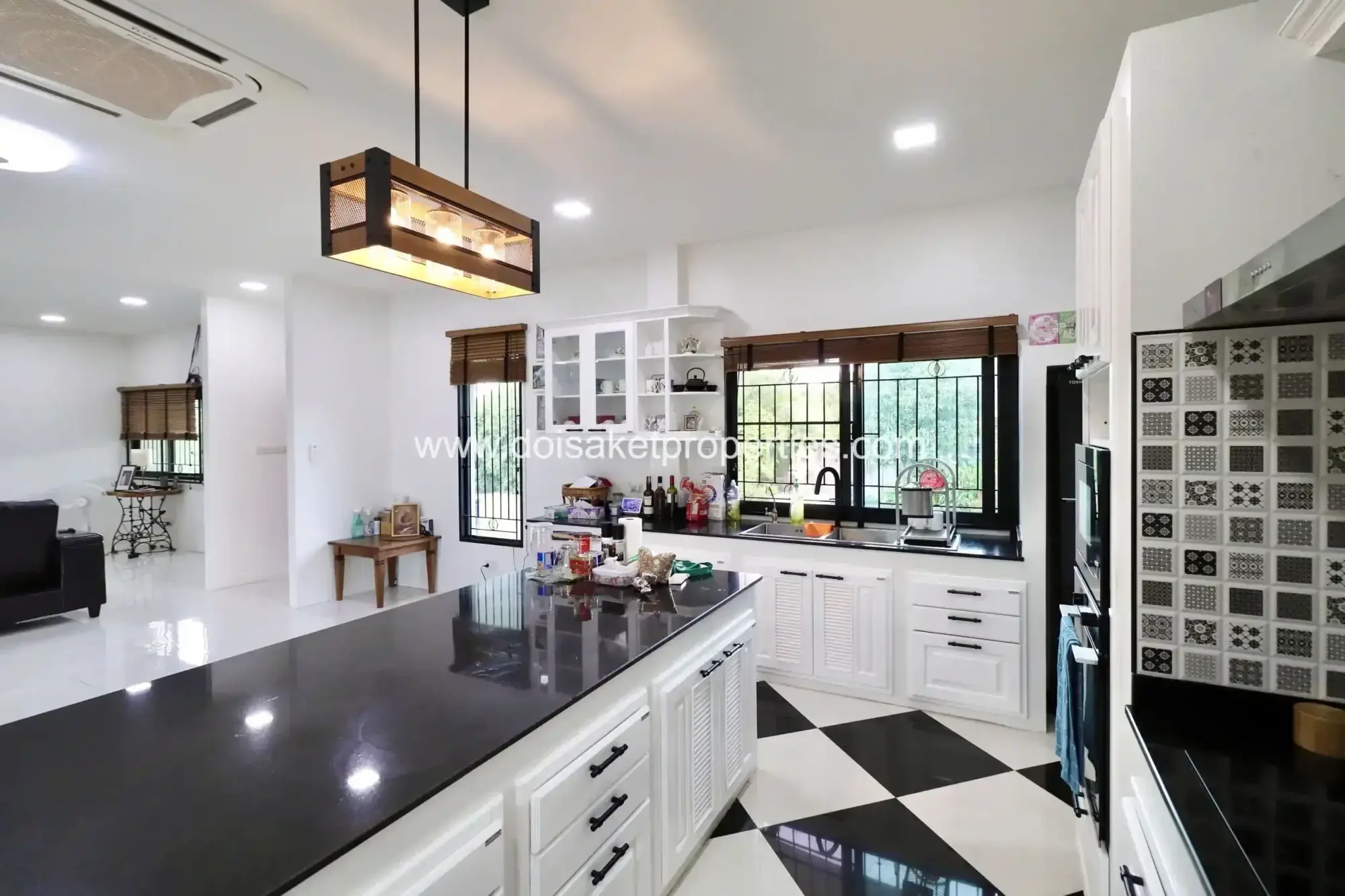 (HS380-07)Nice Modern Family Home with Garden and Pool for sale in San Pu Loei, Doi Saket, Chiang Mai