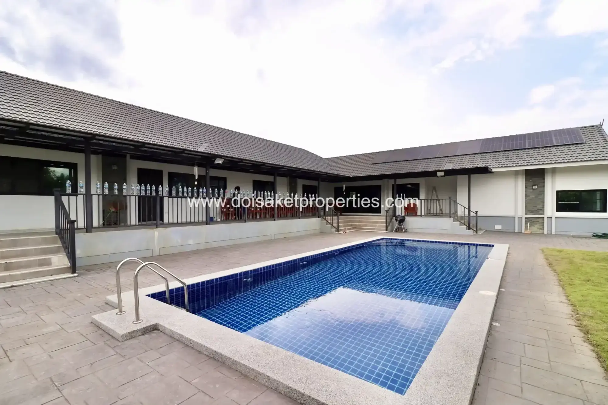 (HS380-07)Nice Modern Family Home with Garden and Pool for sale in San Pu Loei, Doi Saket, Chiang Mai